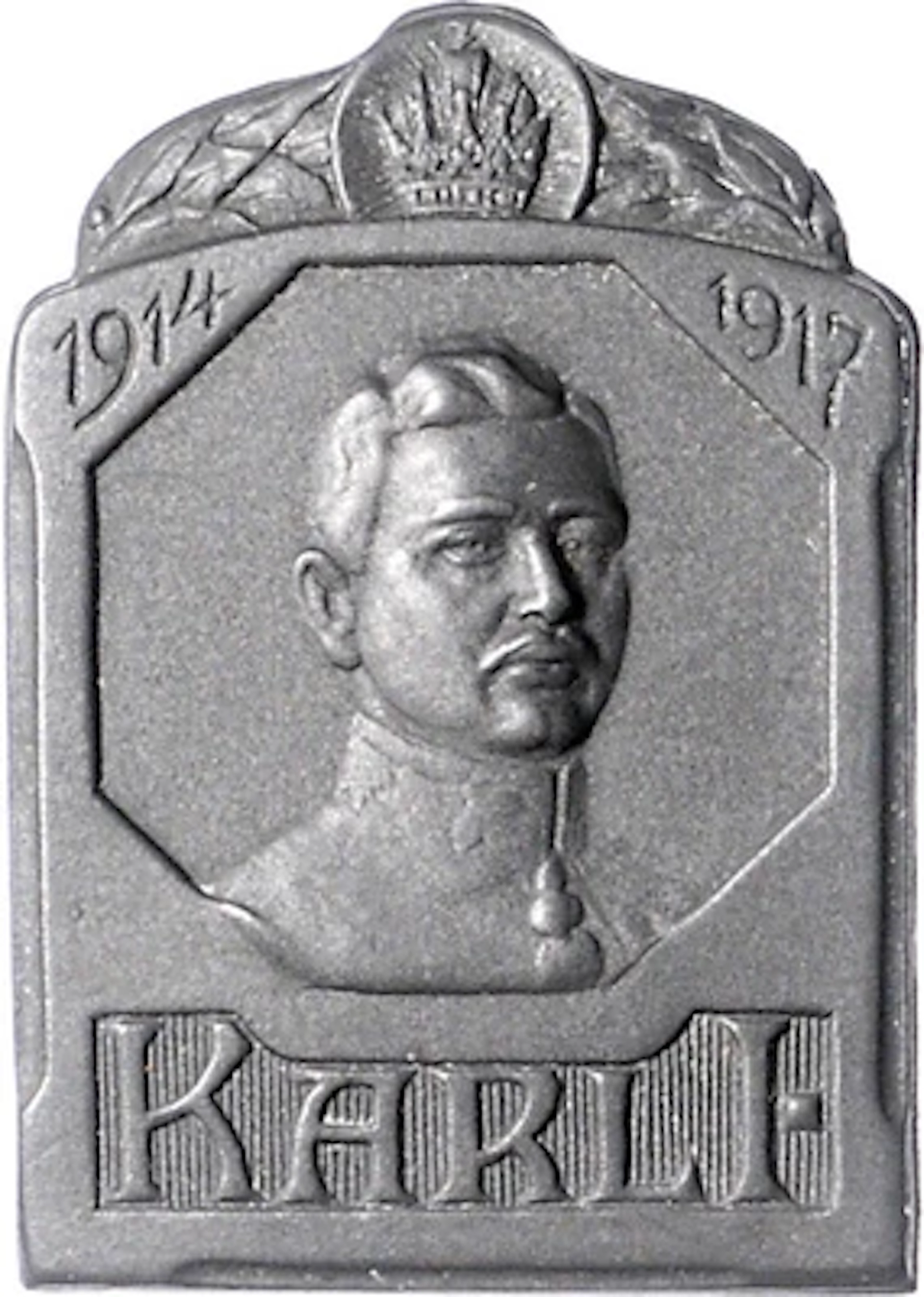 Lot Kappenabzeichen