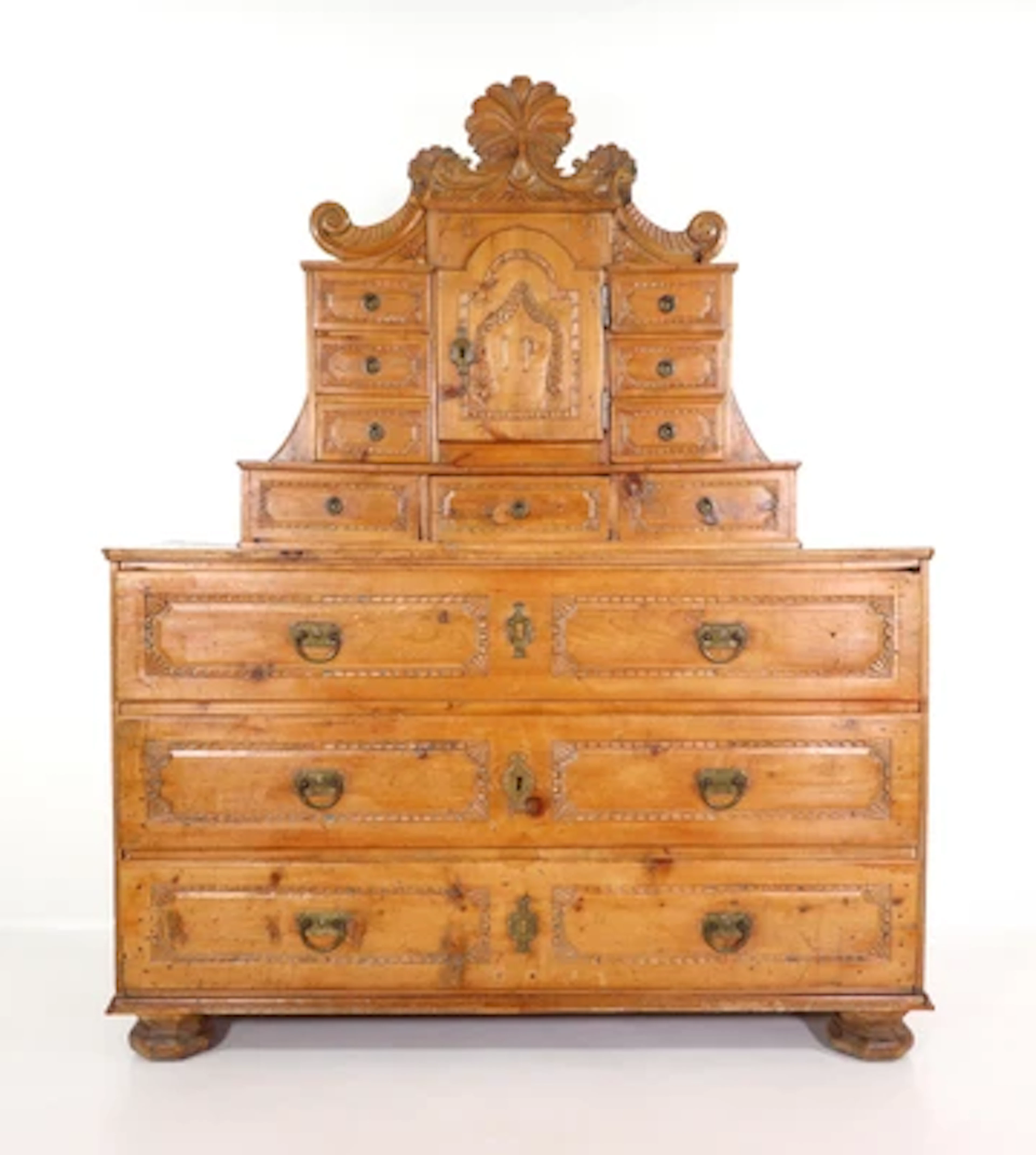 Bäuerliche Aufsatzkommode, datiert 1819