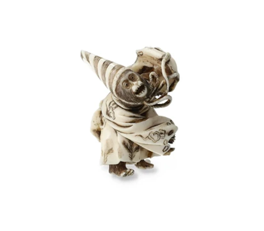 Netsuke eines Affen als Samboso Tänzer, Japan, Meiji Periode (1868-1912)