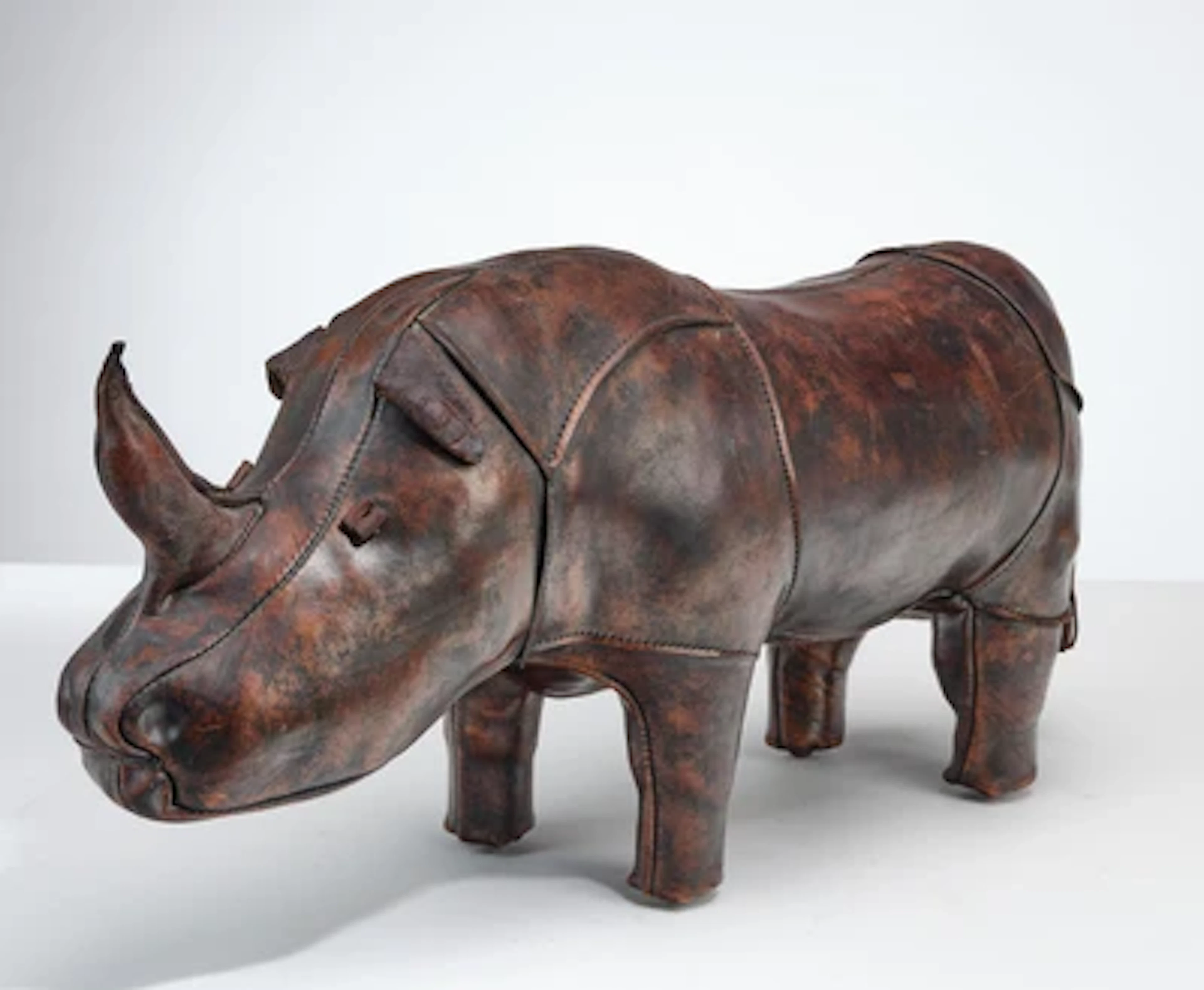 Hocker-Objekt in Tierform, Nashorn, Dimitri Omersa