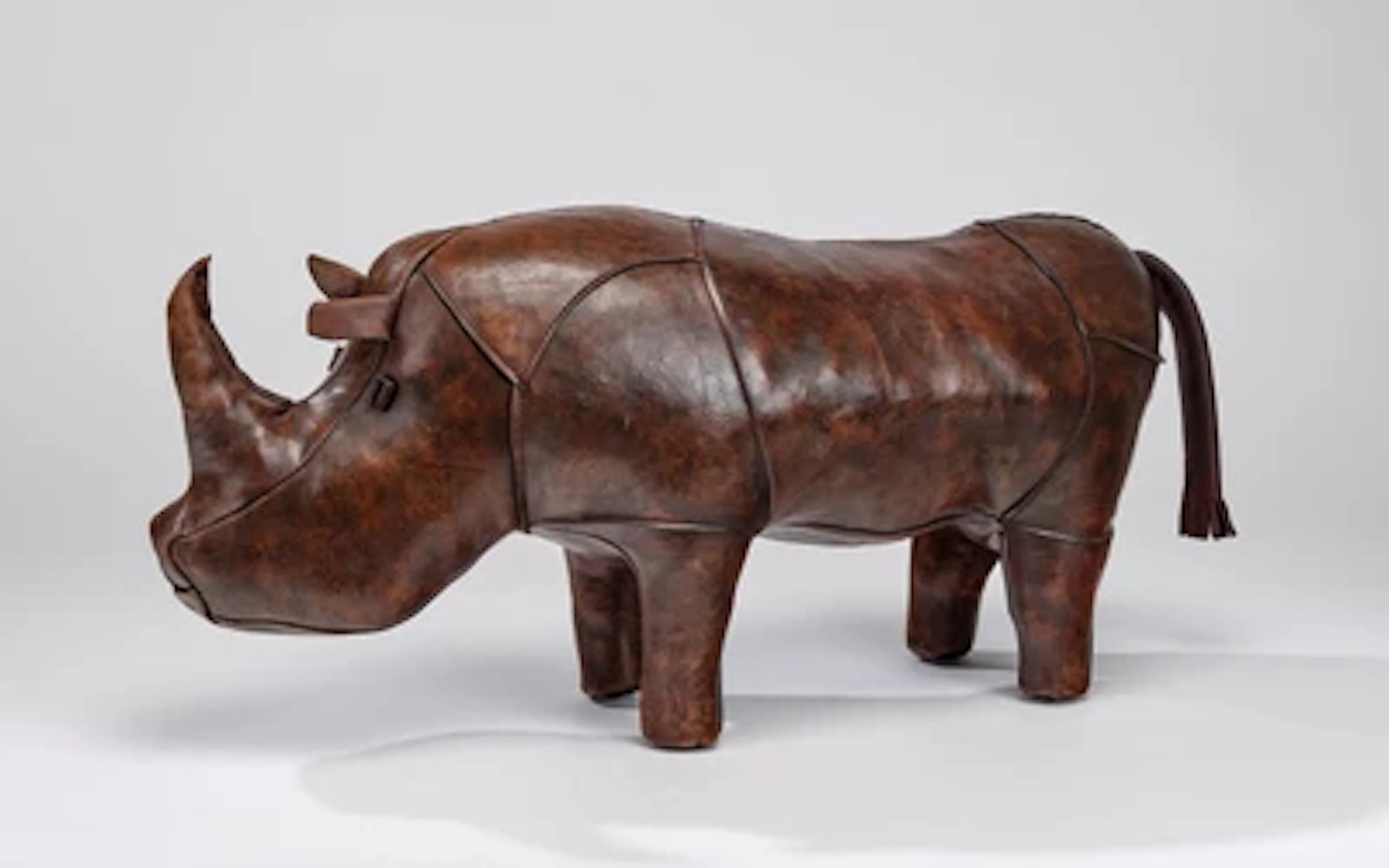A stool object in animal shape (rhinoceros), Dimitri Omersa
