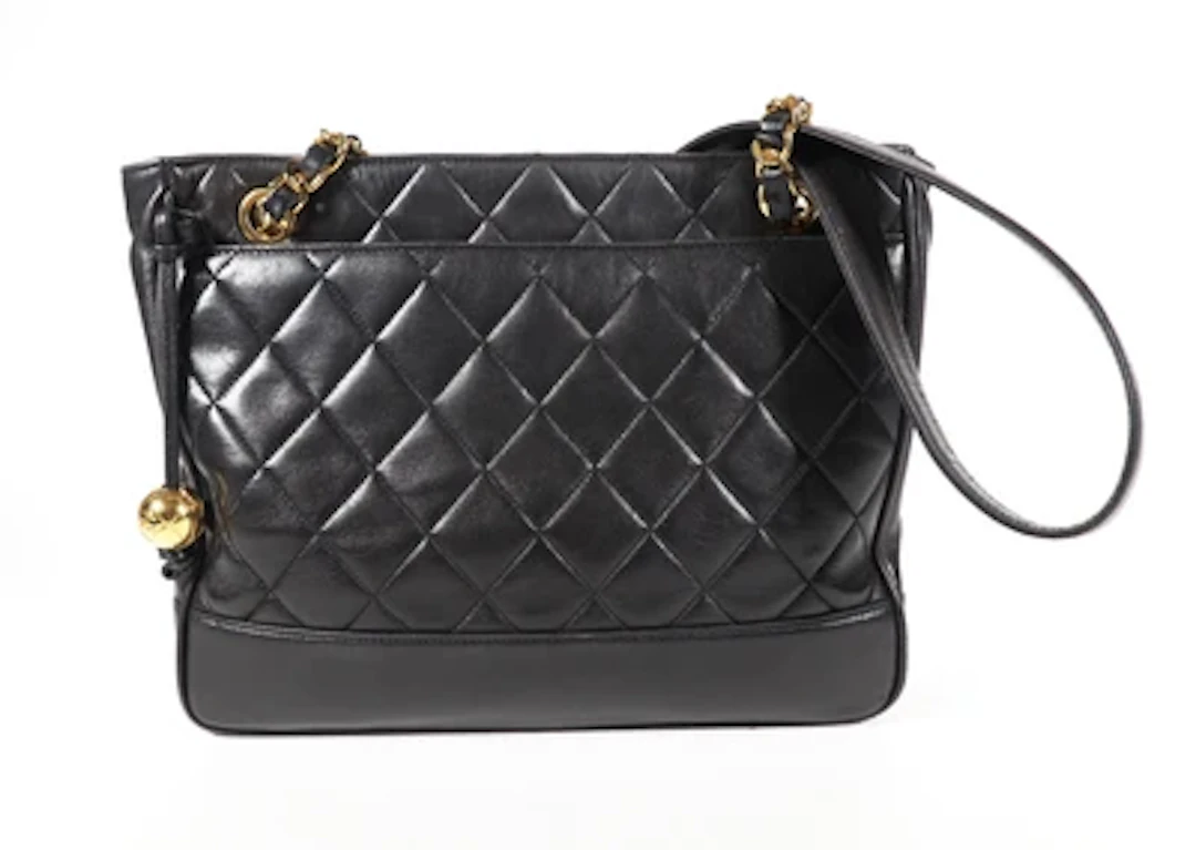 CHANEL Schultertasche