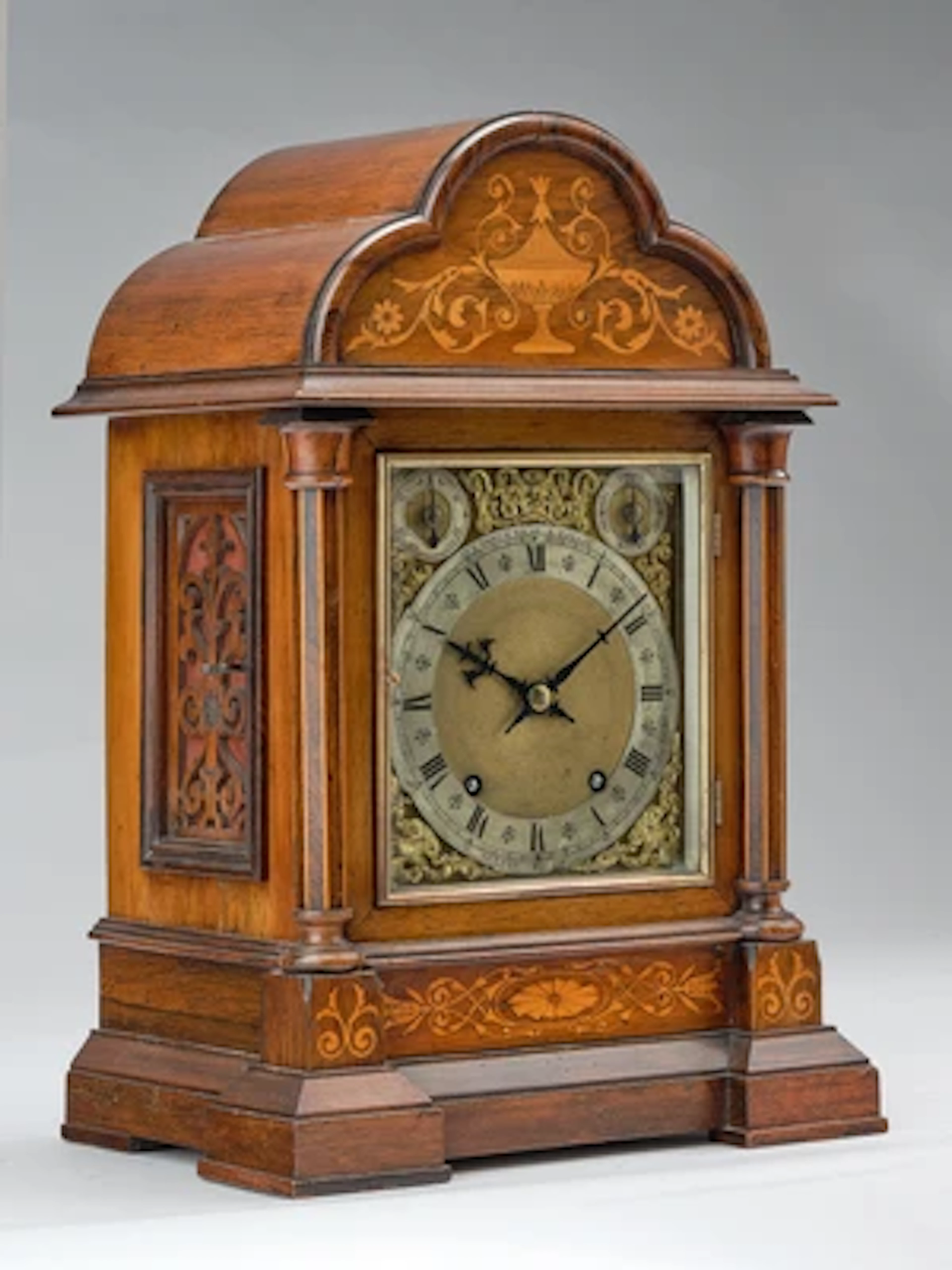 Historismus Bracket Clock