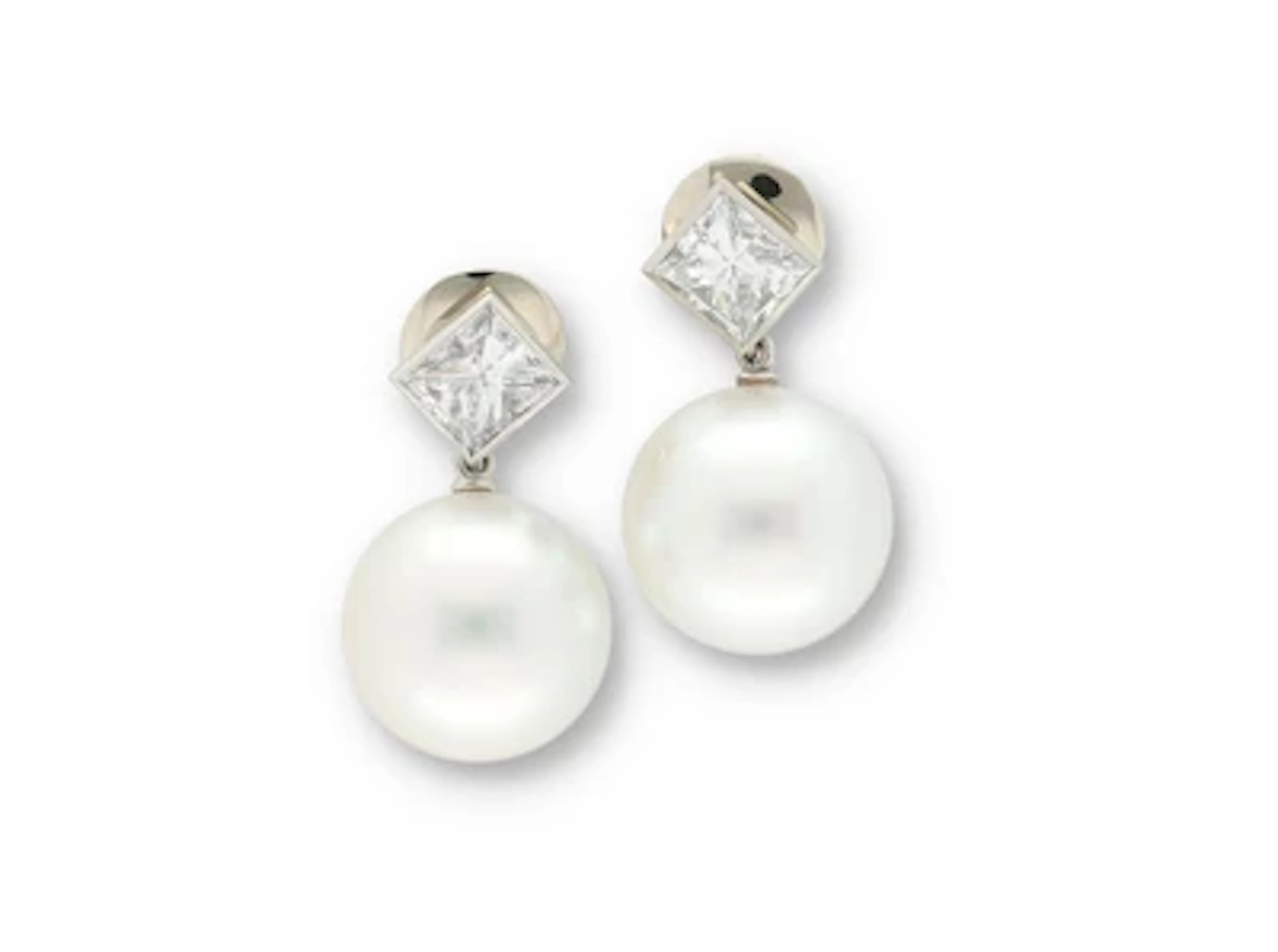 Südsee Kulturperlen Ohrhänger mit Diamanten zus. ca. 4,00 ct