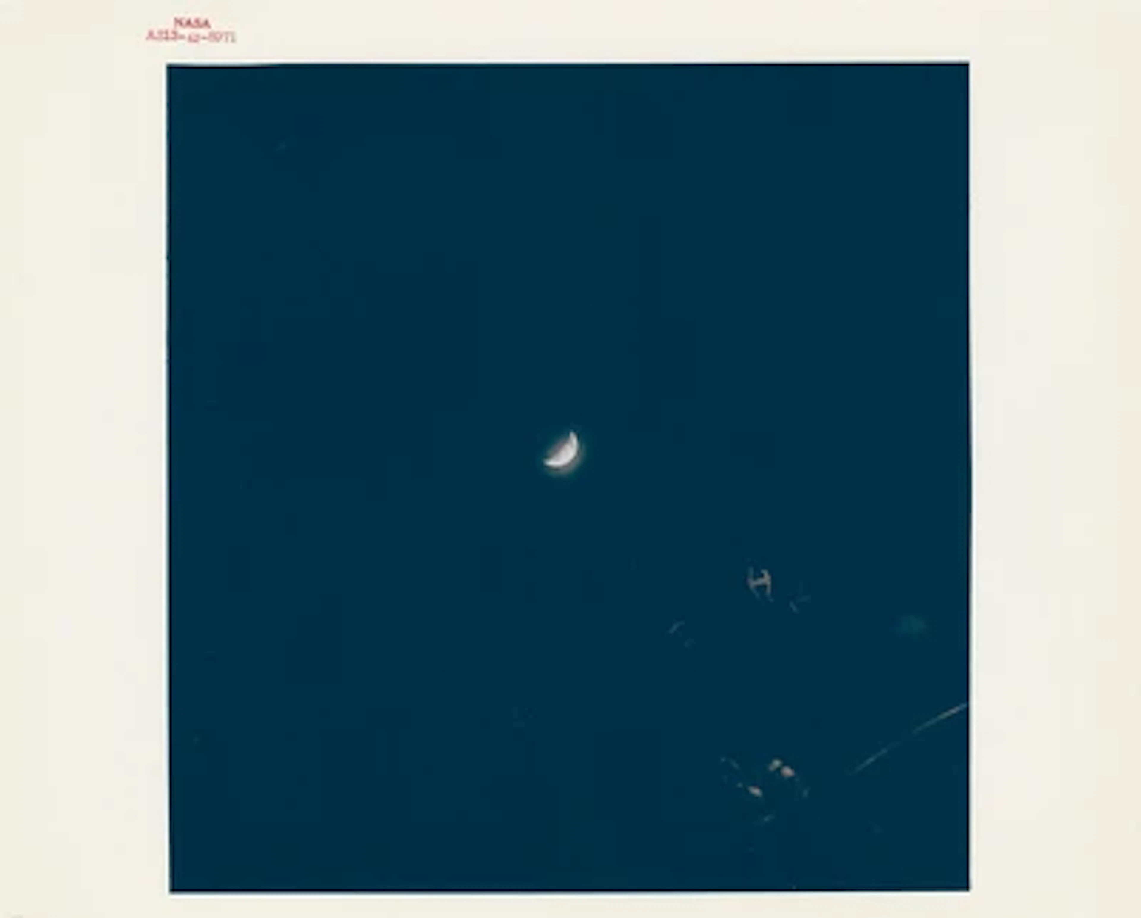APOLLO 13 - The Glowing Earth Guiding the Spacecraft on its Journey Home