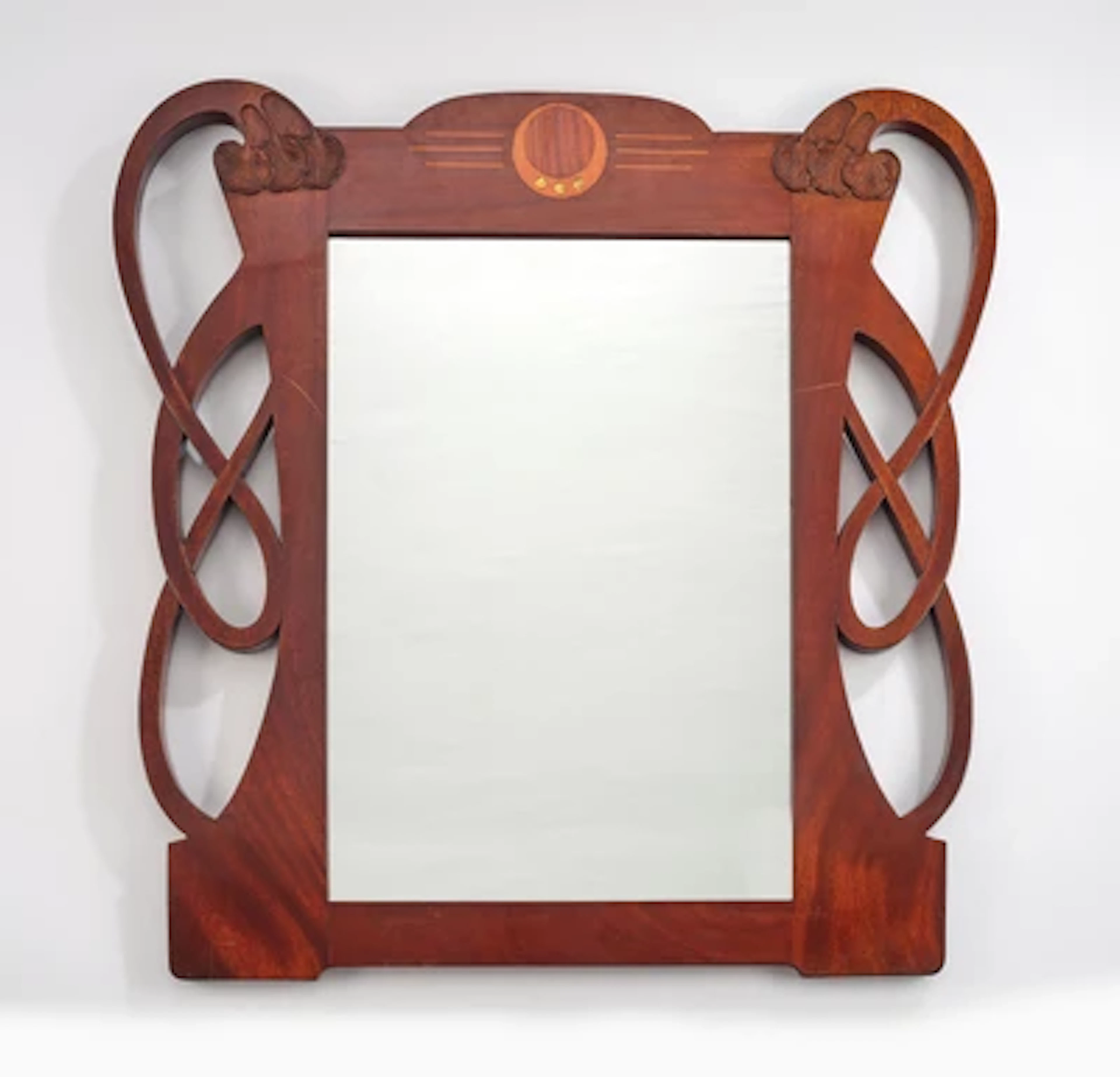 Spiegelrahmen mit ornamental verschlungenem Dekor, um 1920