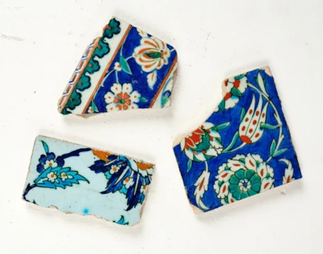 Drei Fliesenfragmente, Iznik, spätes 16. Jh.