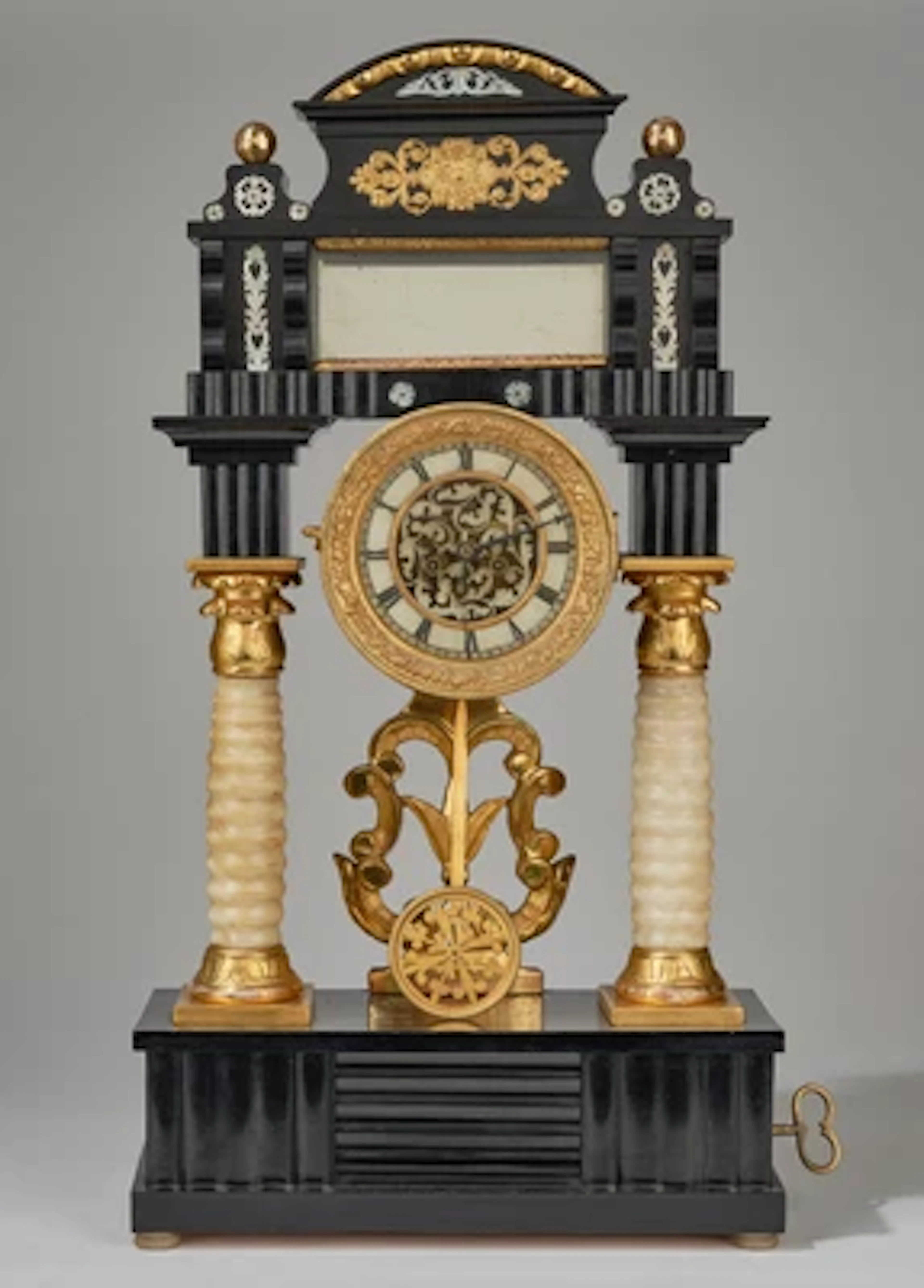 Biedermeier Portaluhr mit Musikspielwerk,