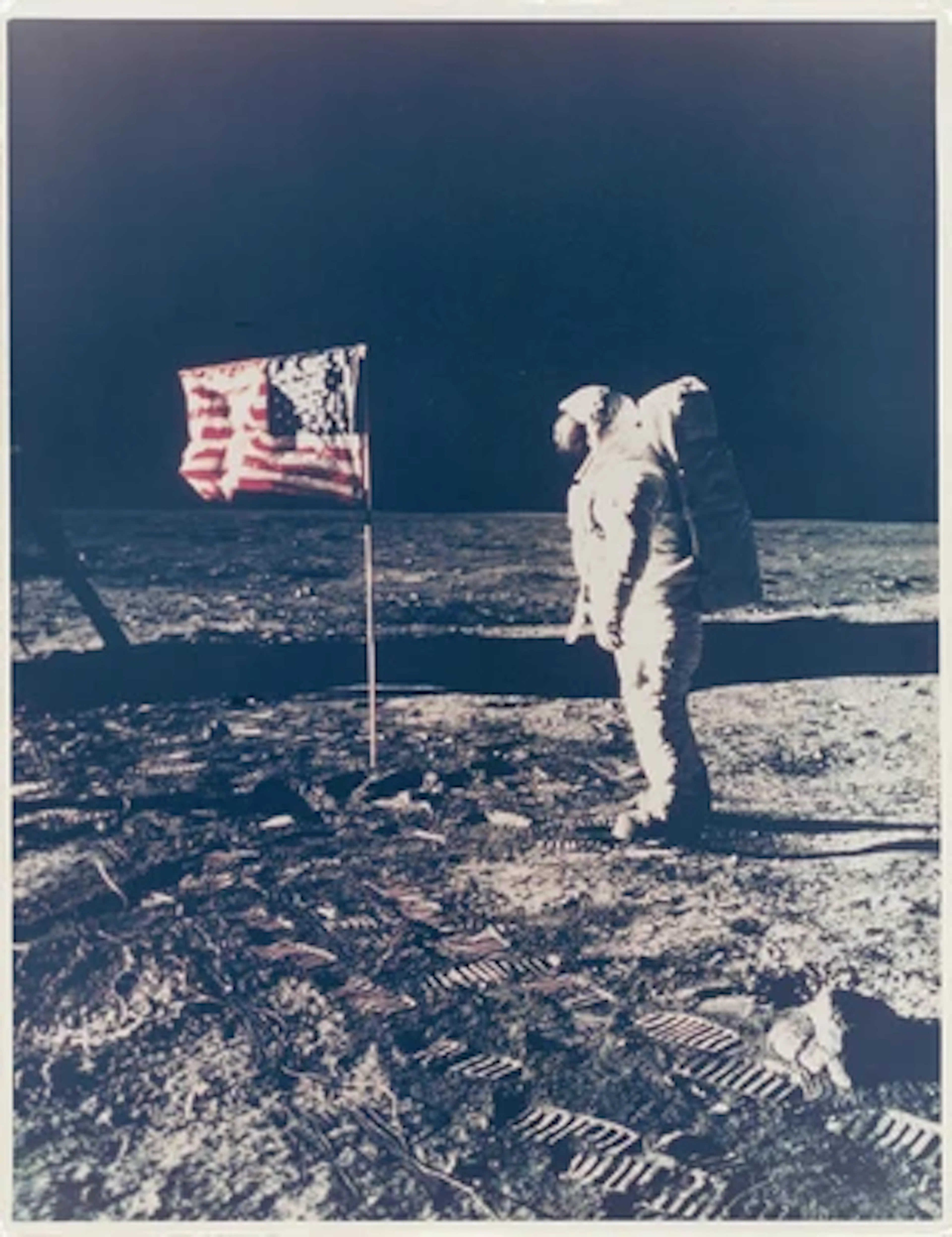 Neil Armstrong ( Apollo 11)