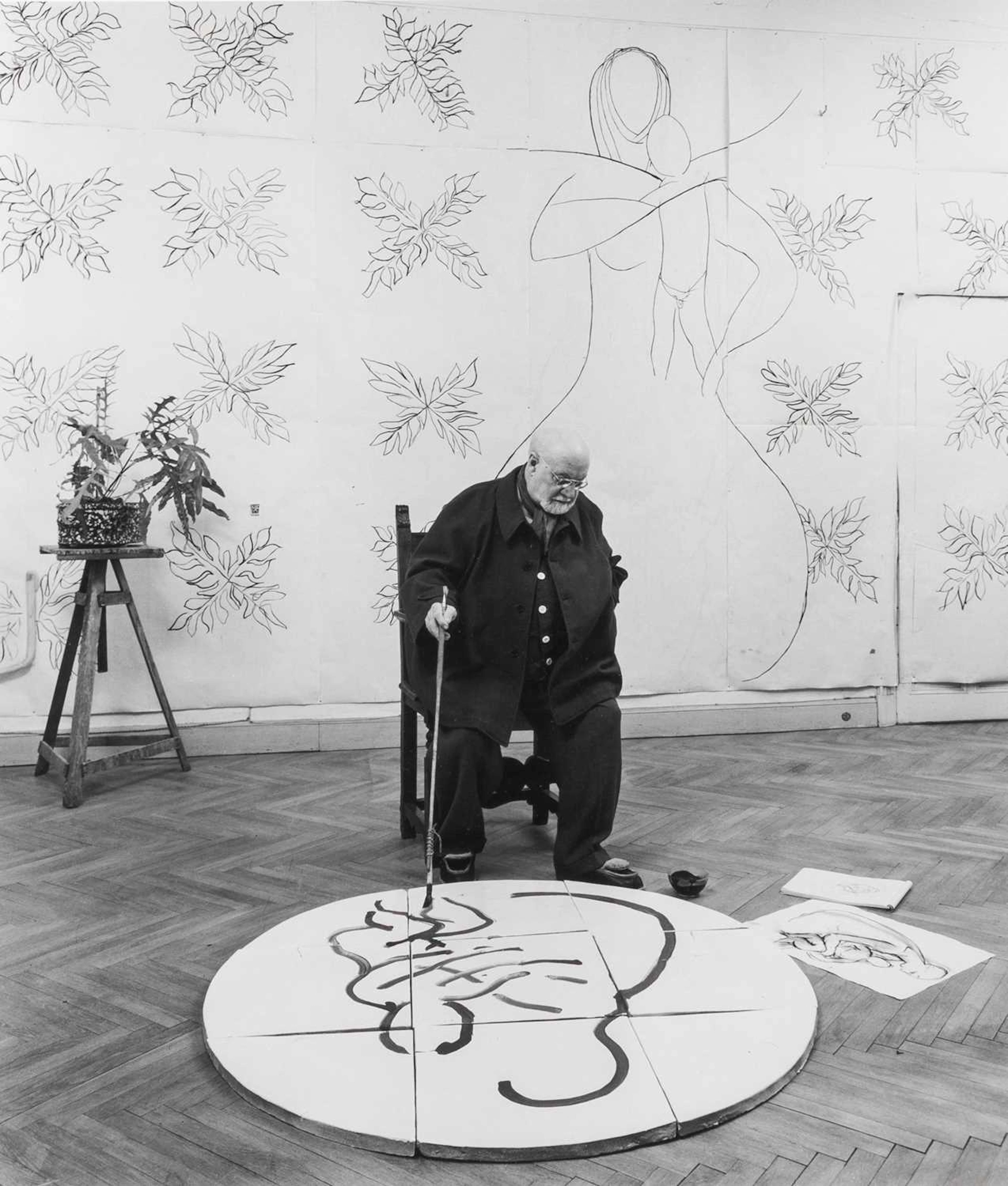 Dmitri Kessel, Henri Matisse paints in Nice, France, 1949