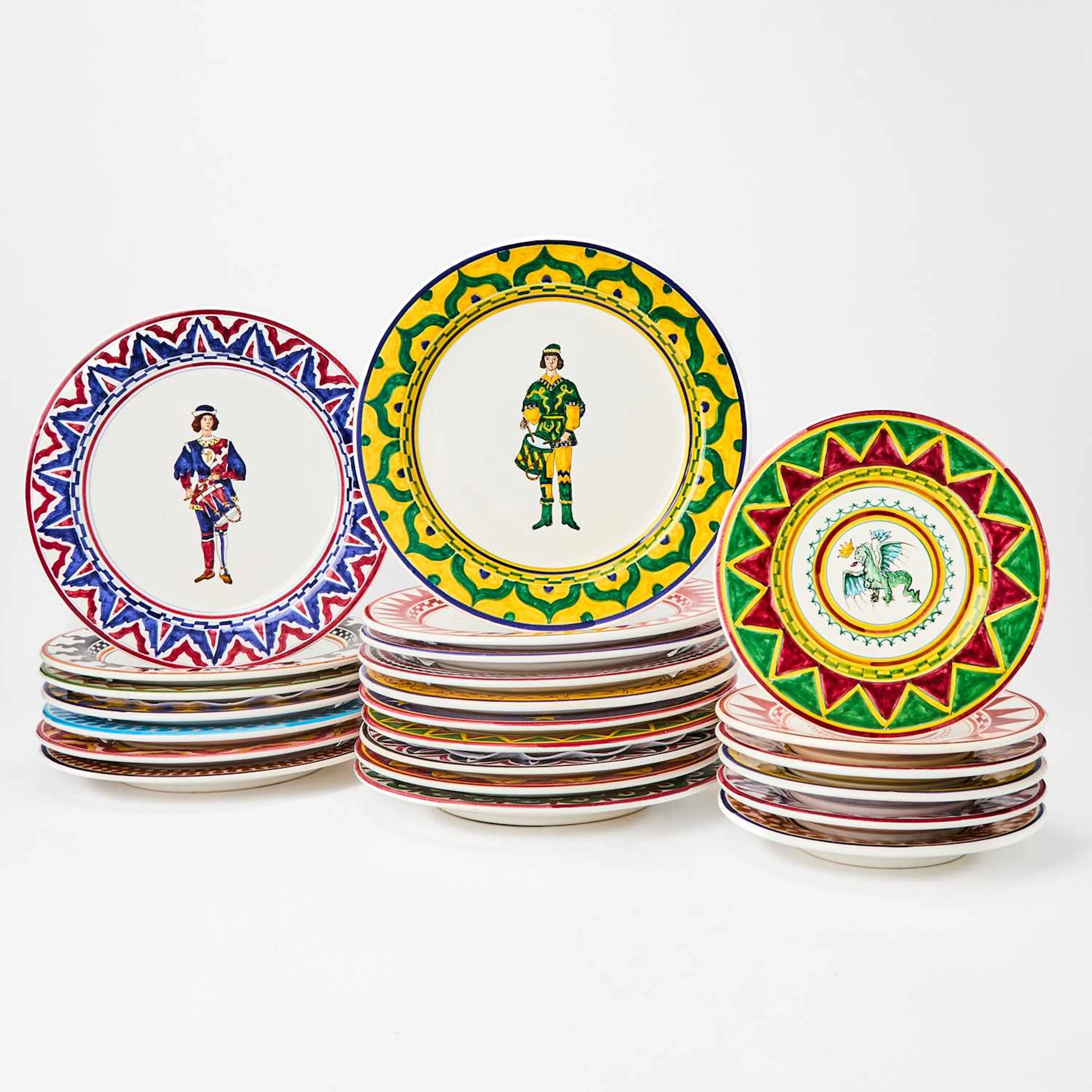 Set of Seventeen Italian Hand-Painted Majolica Dinner Plates
