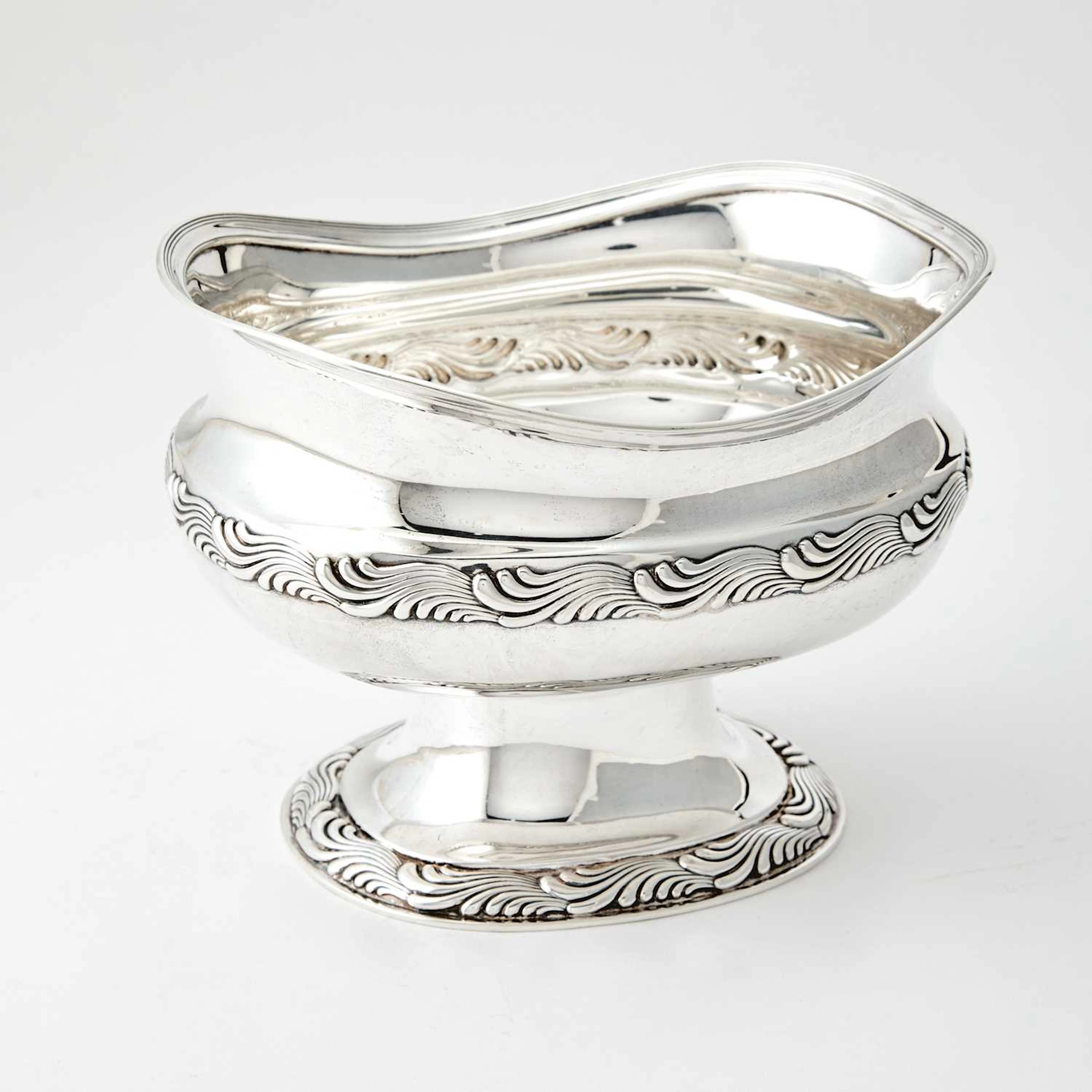 Tiffany & Co. Sterling Silver "Wave Edge" Pattern Centerpiece Bowl