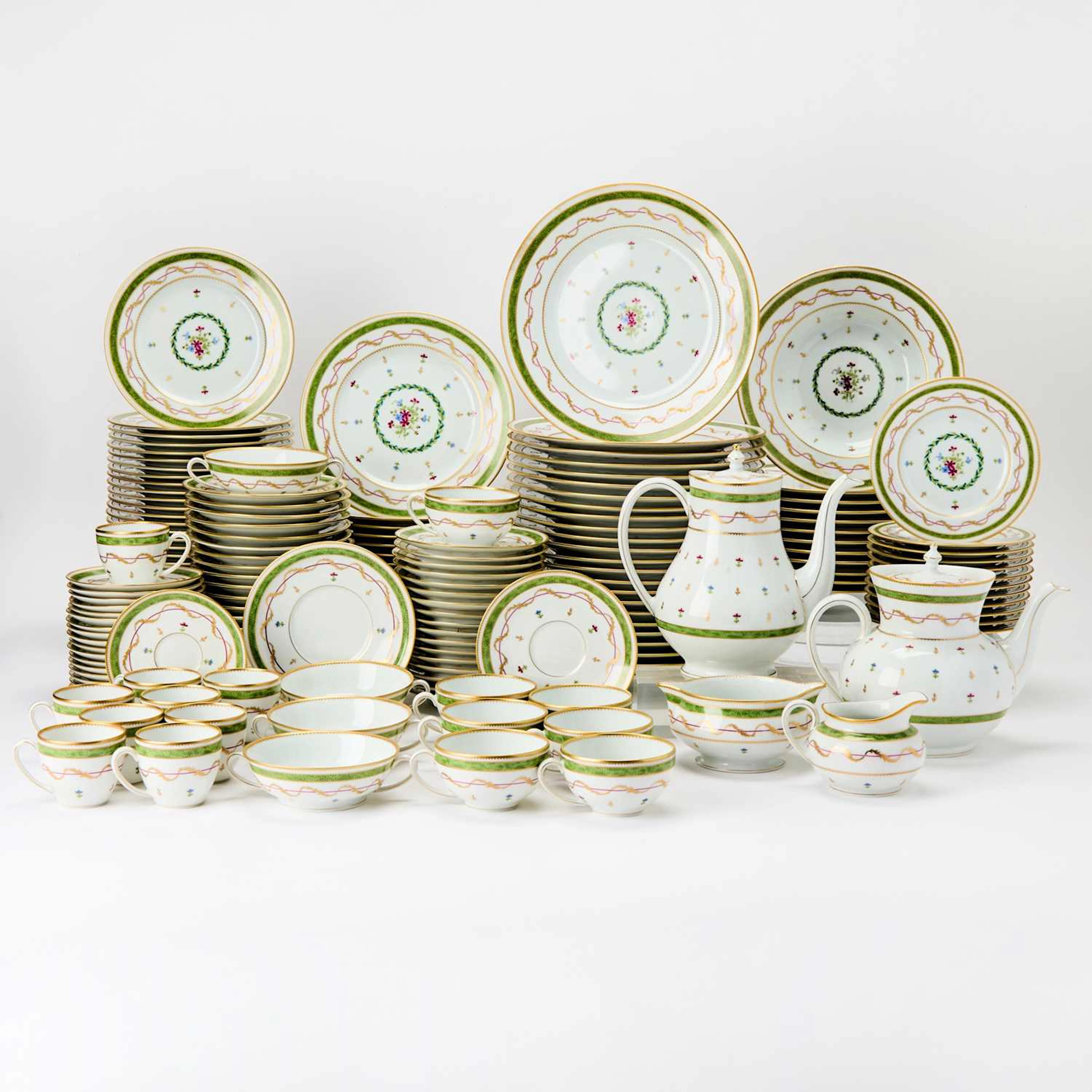 Large Haviland Limoges Porcelain "Vieux Paris Vert" Pattern Dinner Service