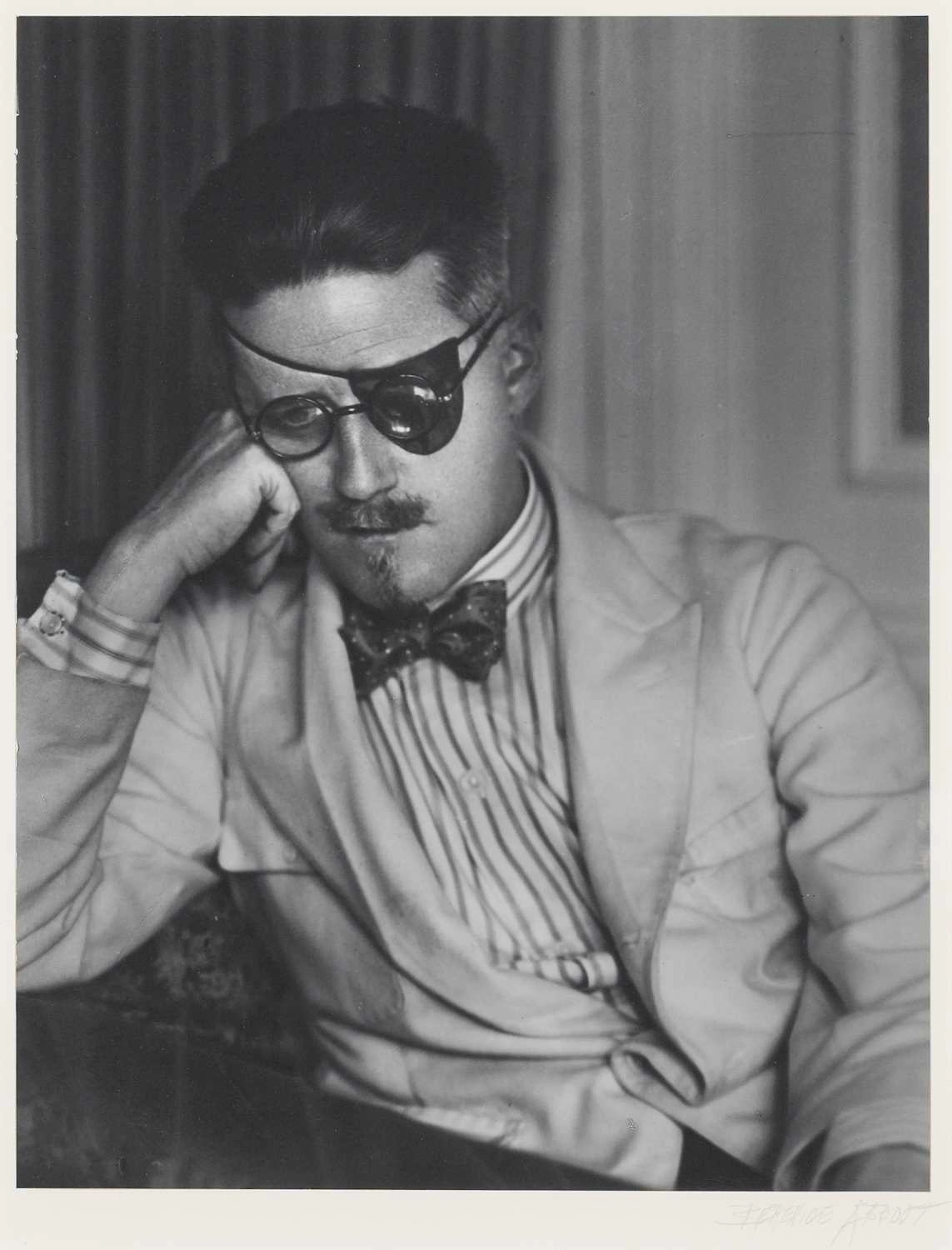 Berenice Abbott, James Joyce, [1928]