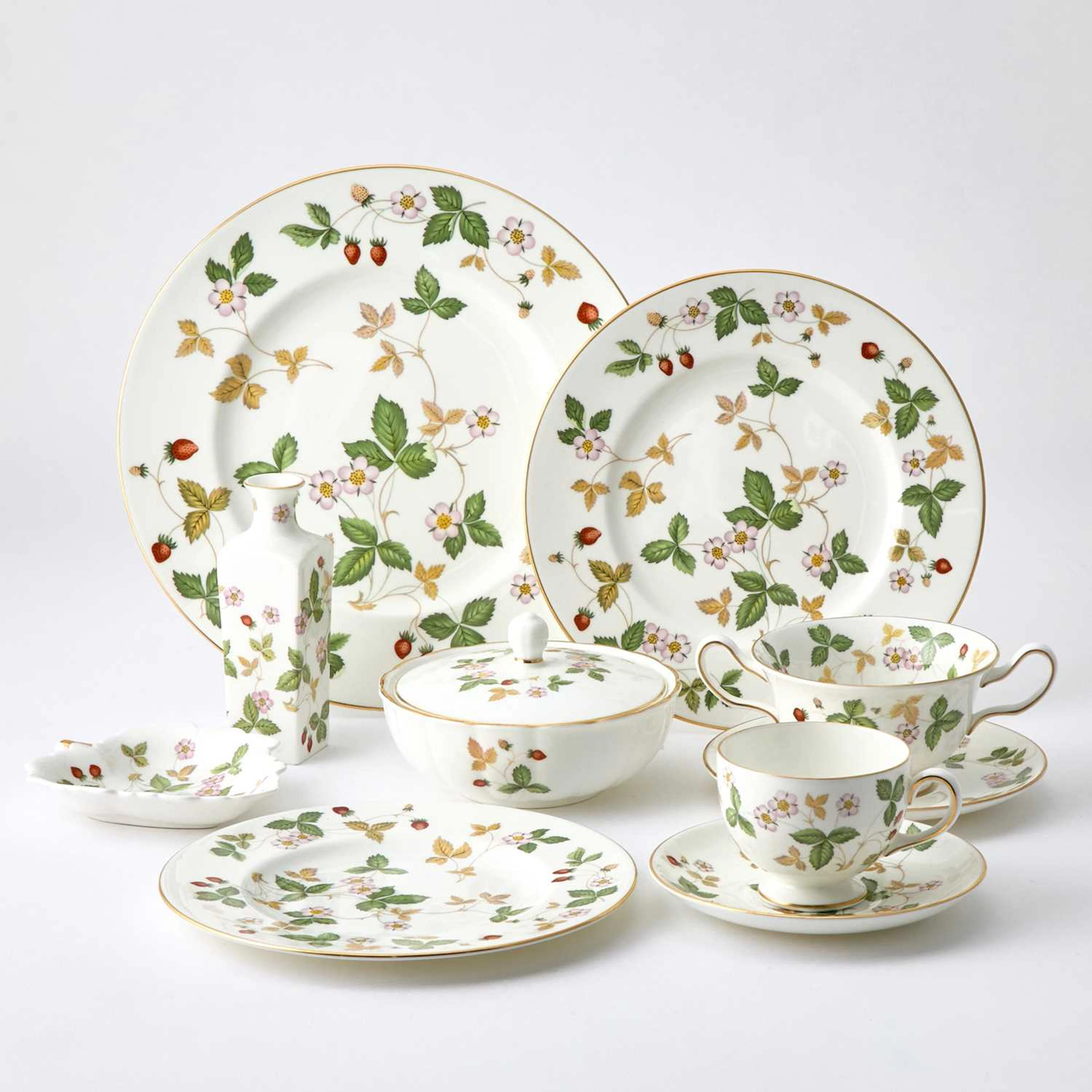 Wedgwood Porcelain "Wild Strawberry" Pattern Partial Dinner Service