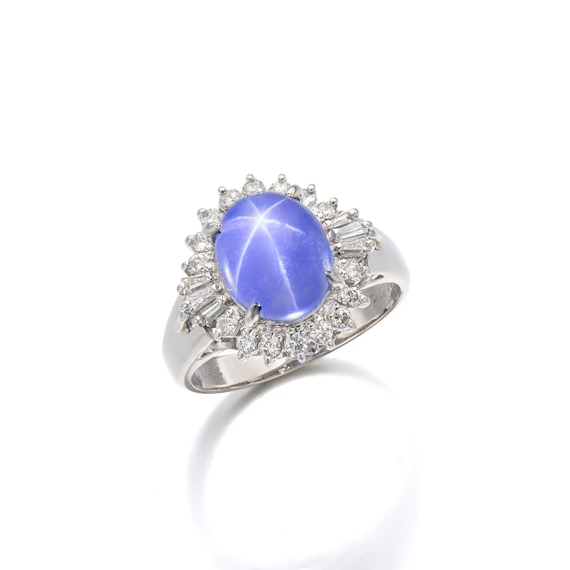 No Reserve | A Star Sapphire, Diamond and Platinum Ring
