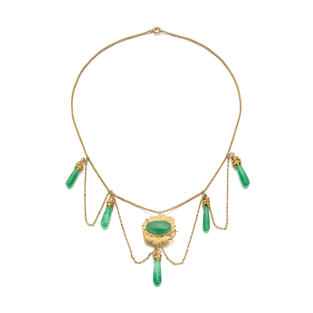 A Jadeite and Gold Necklace