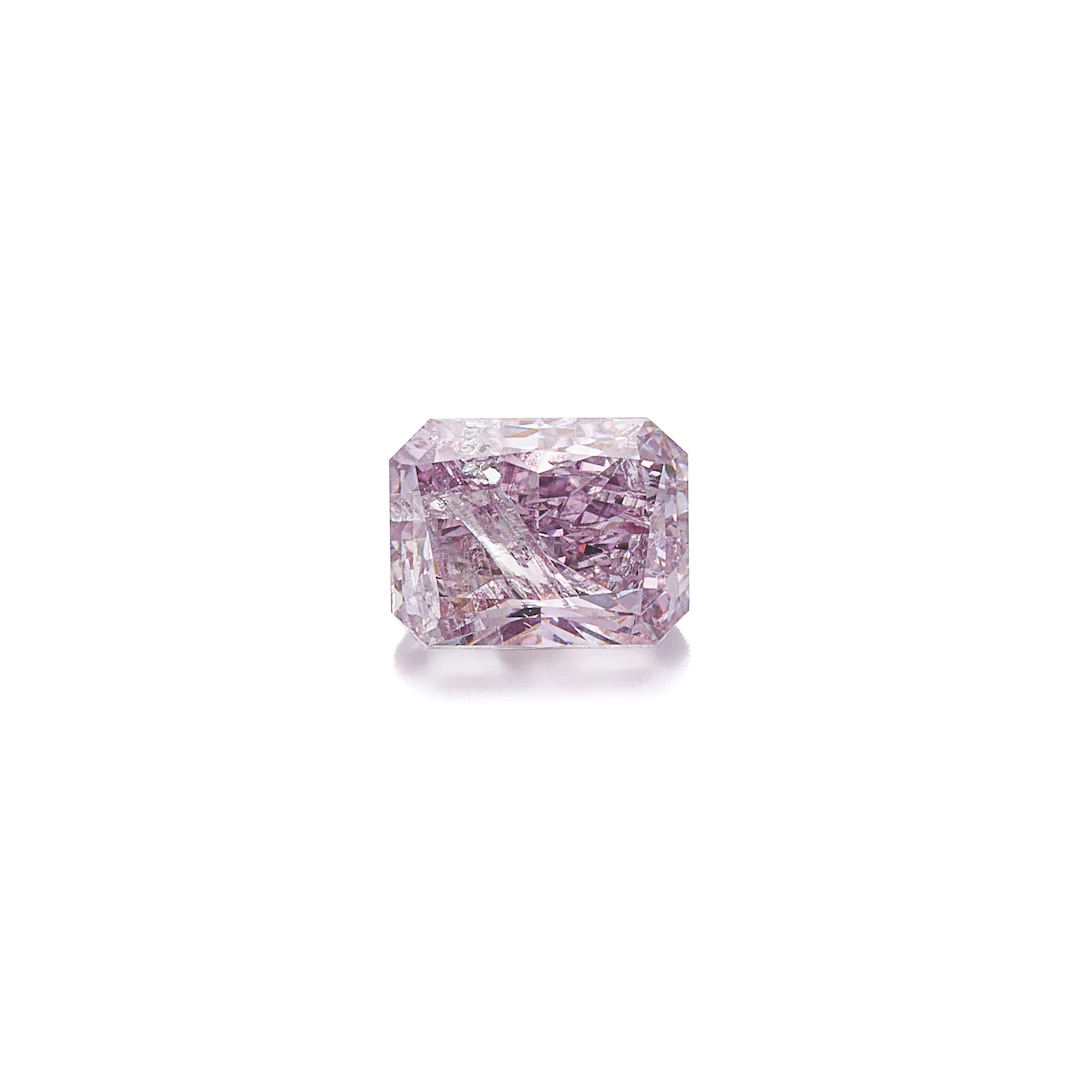 An Unmounted Coloured Diamond