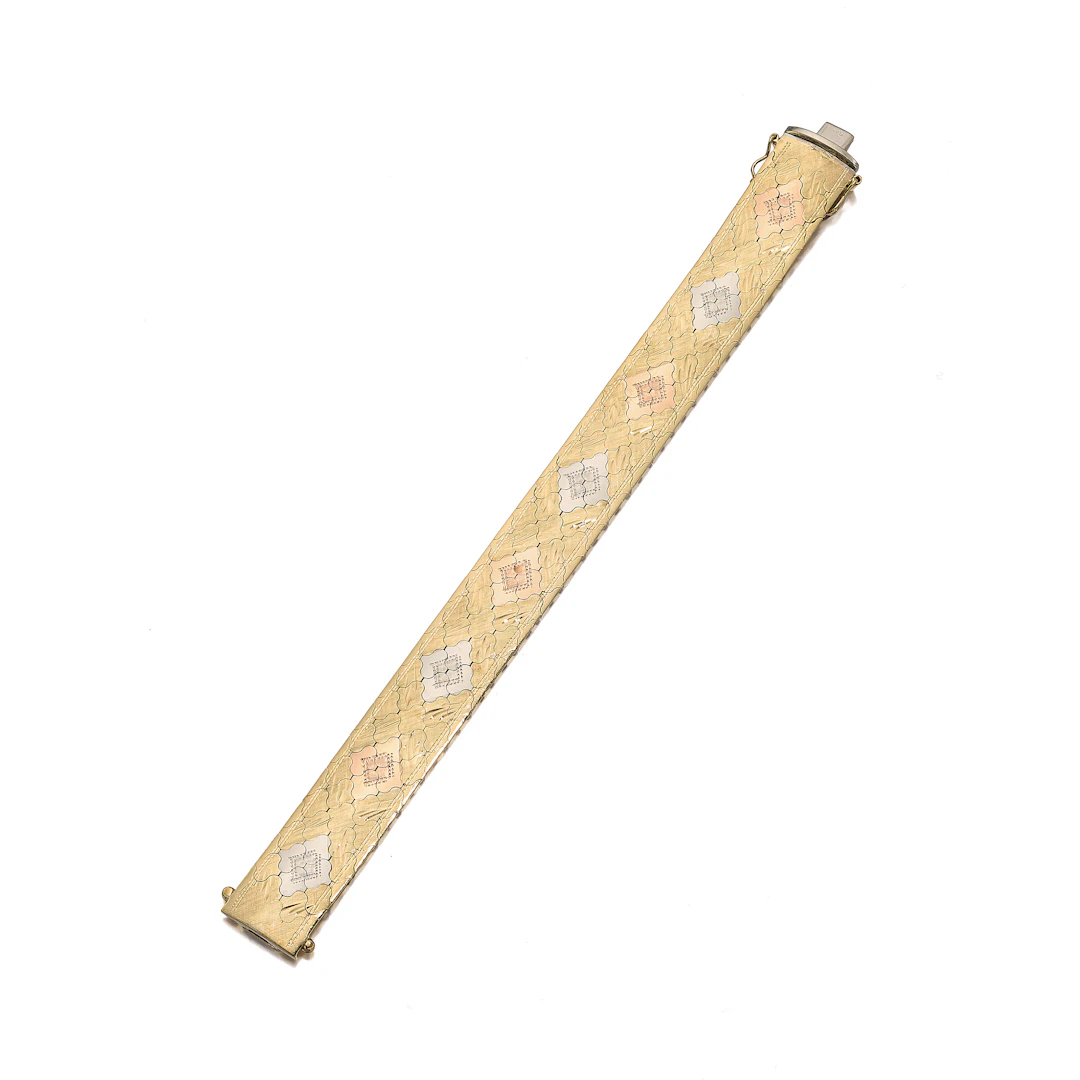 A Tricoloured Gold Bracelet