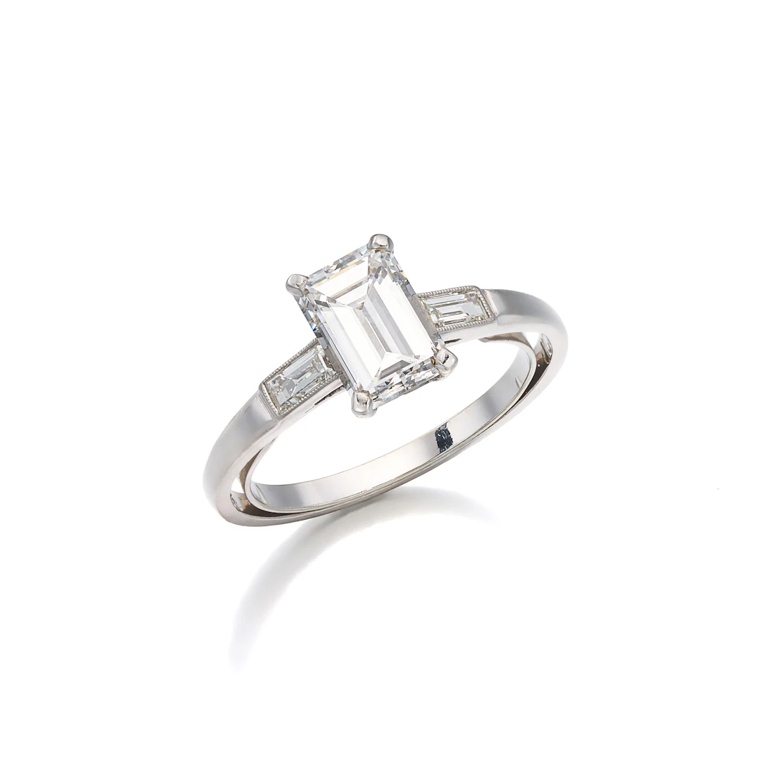 No Reserve | A Diamond and Platinum Ring
