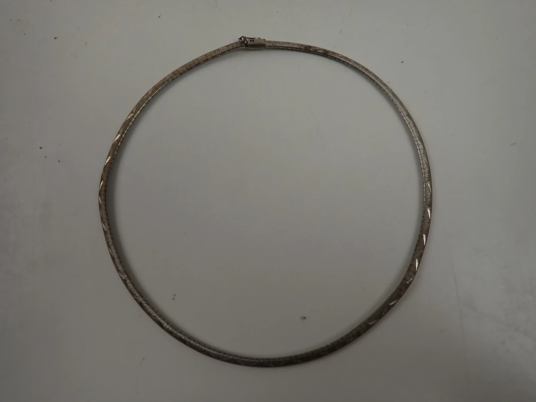 SILVERHALSBAND