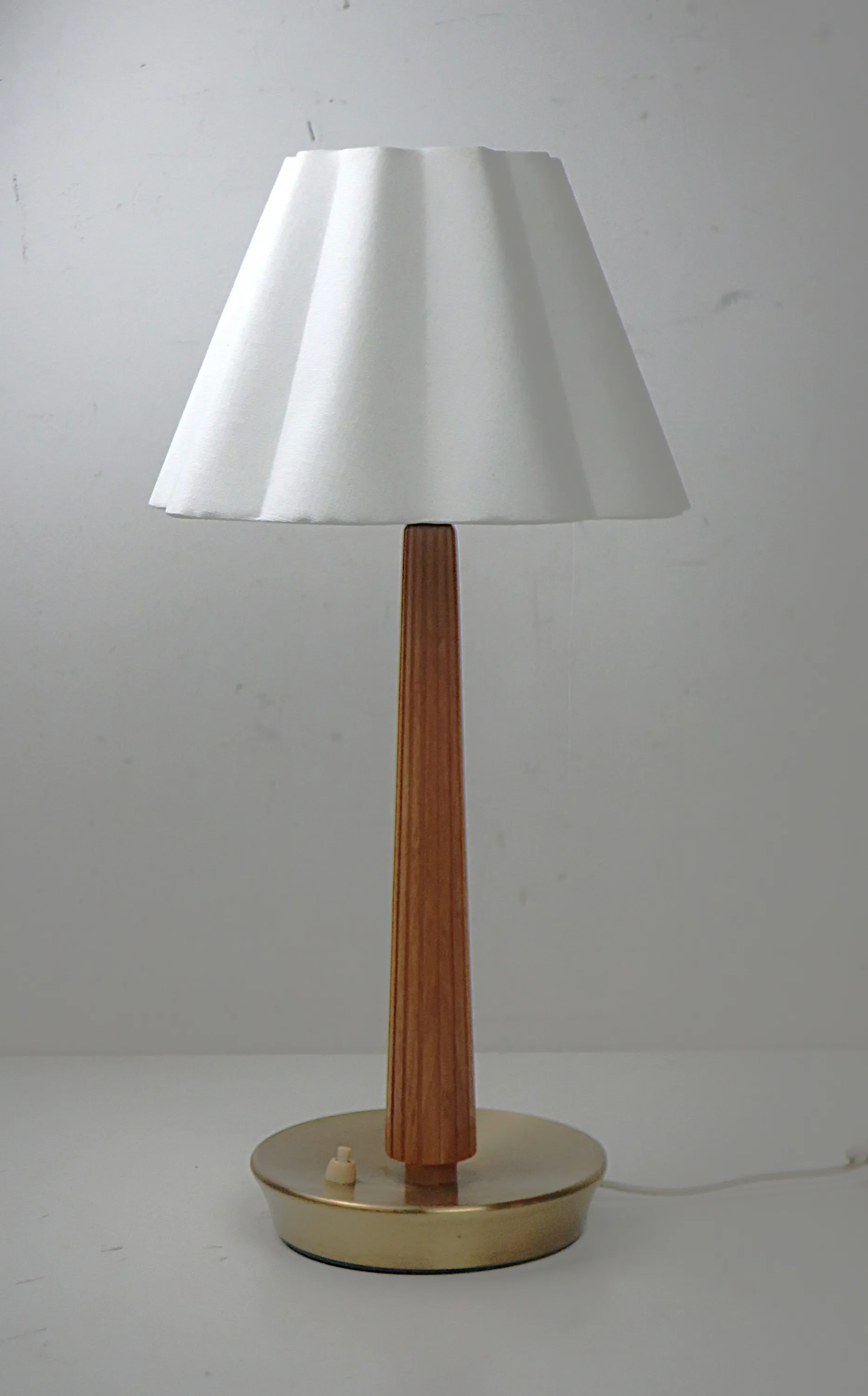BORDSLAMPA HANS BERGSTRÖM ASEA. 1940-TAL