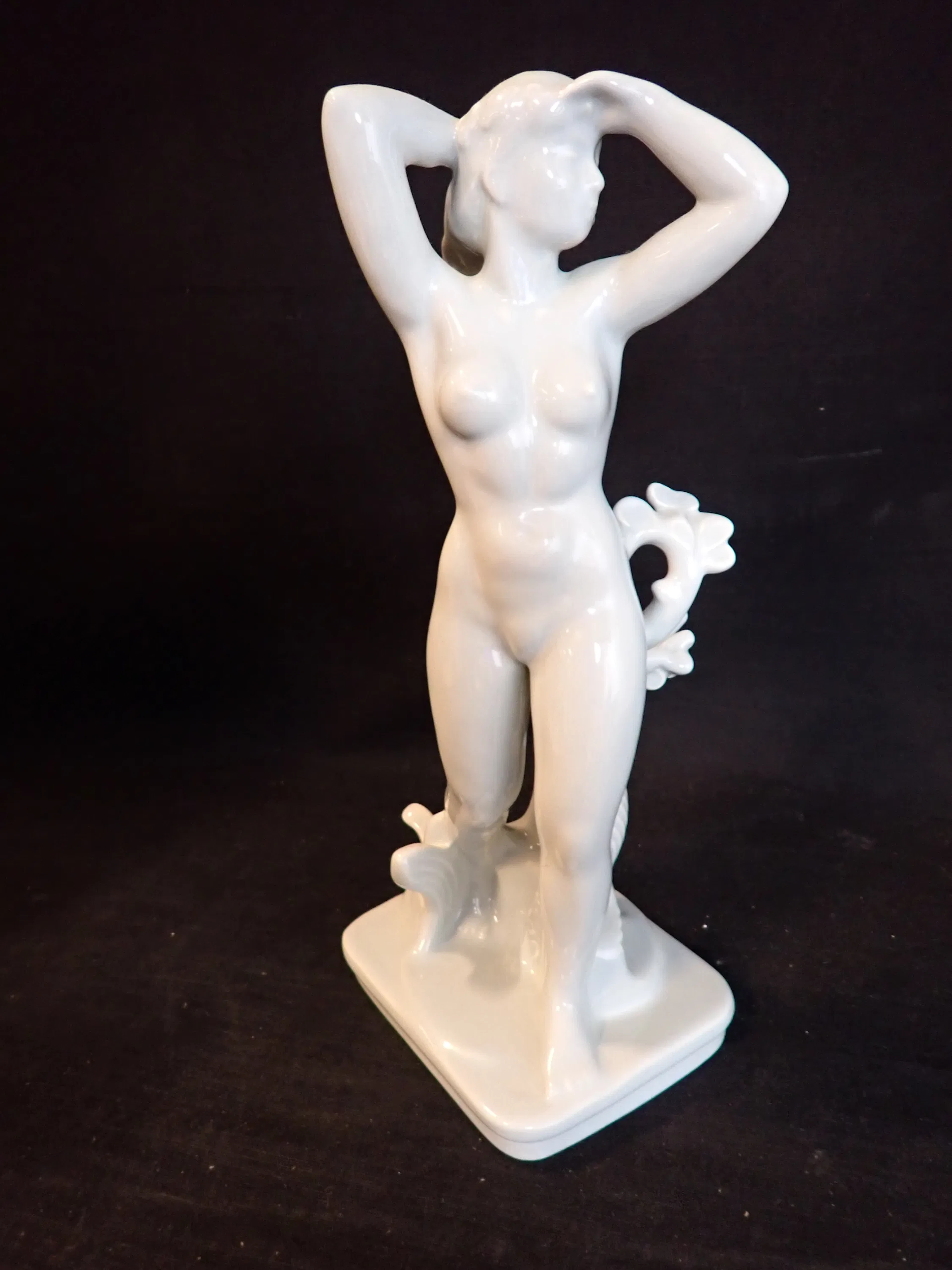 FIGURIN "Flora" Arthur Percy, Gefle