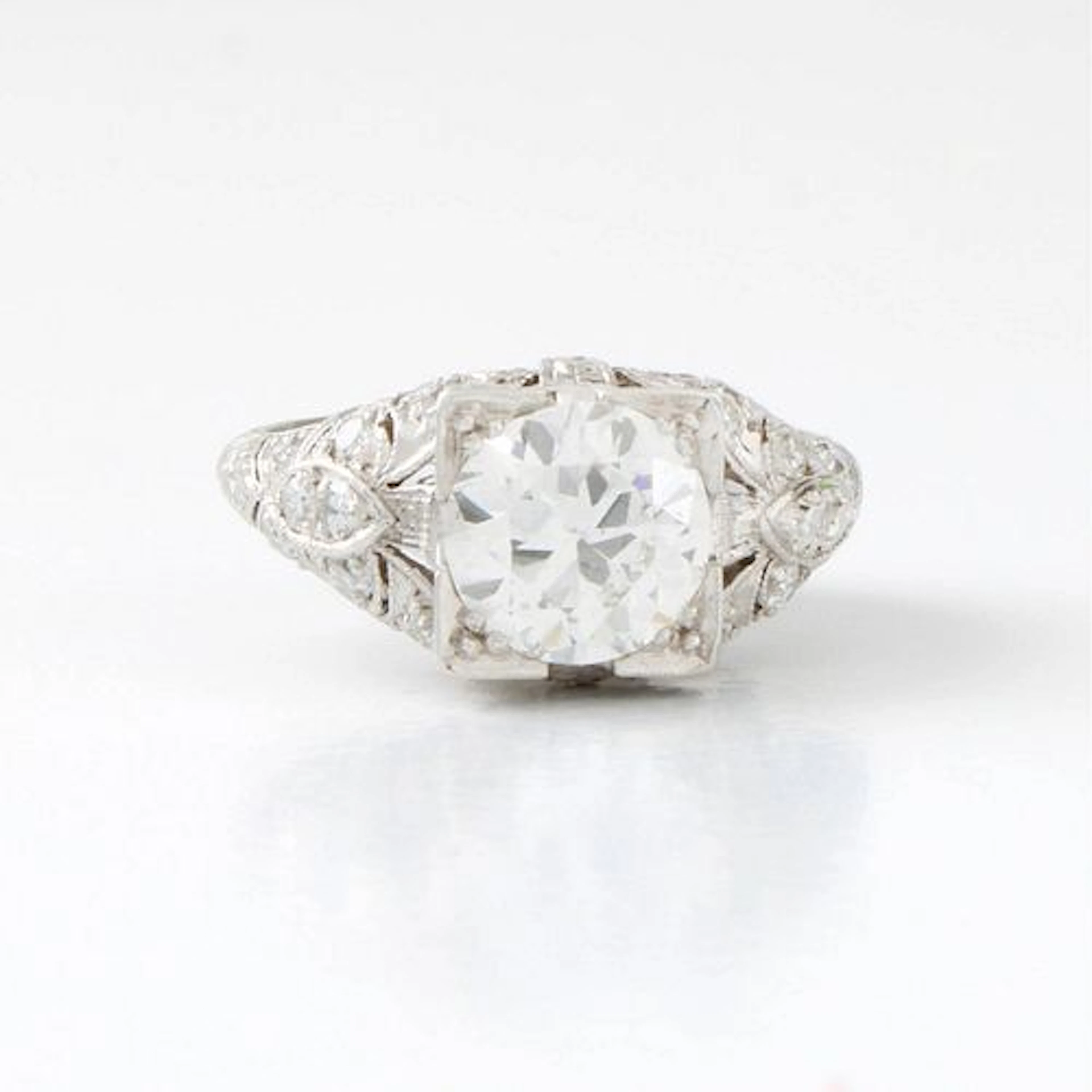 Art Deco Platinum and Diamond Ring