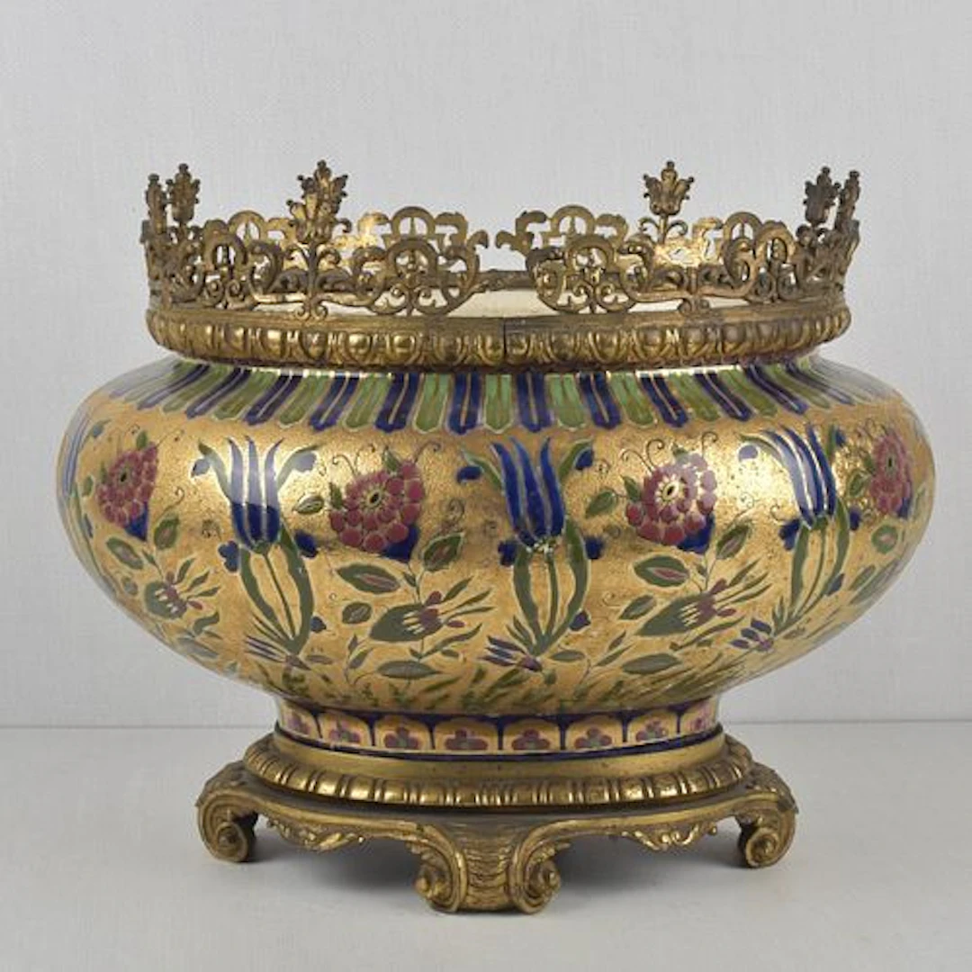 Chinoiserie-style Porcelain Jardiniere