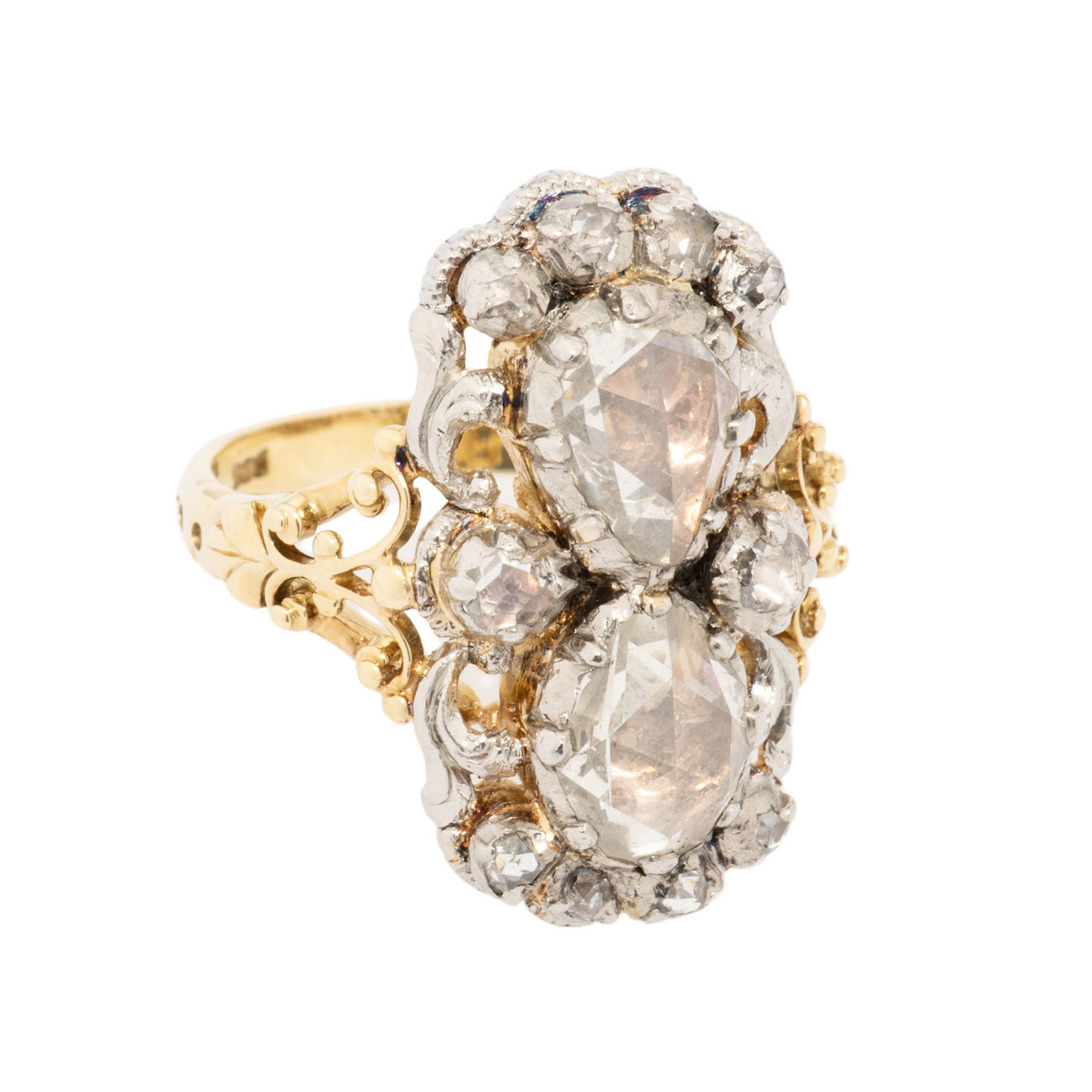 Neo-Renaissance Ring mit Diamantrosen