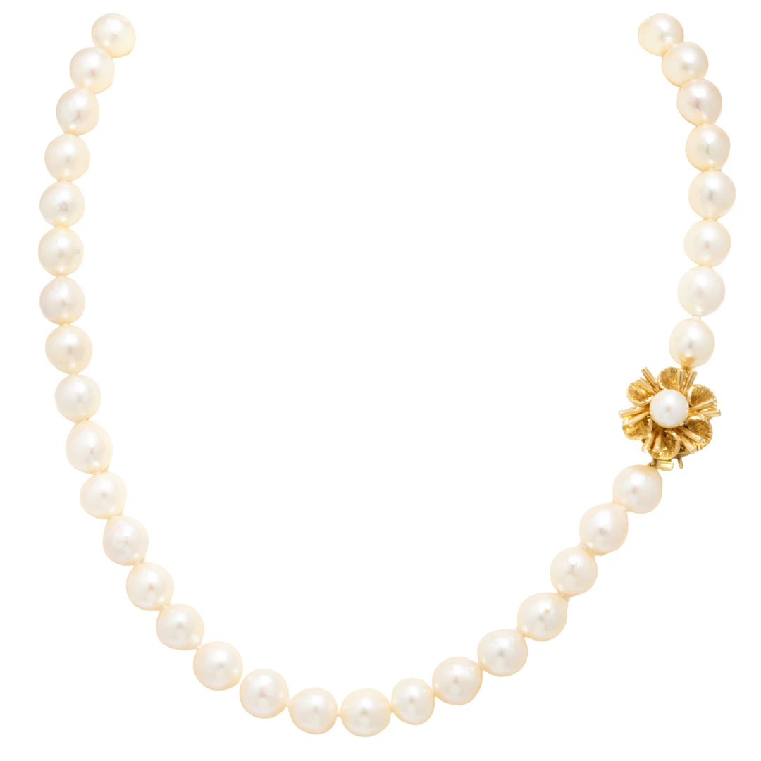 Collier aus Akoyaperlen