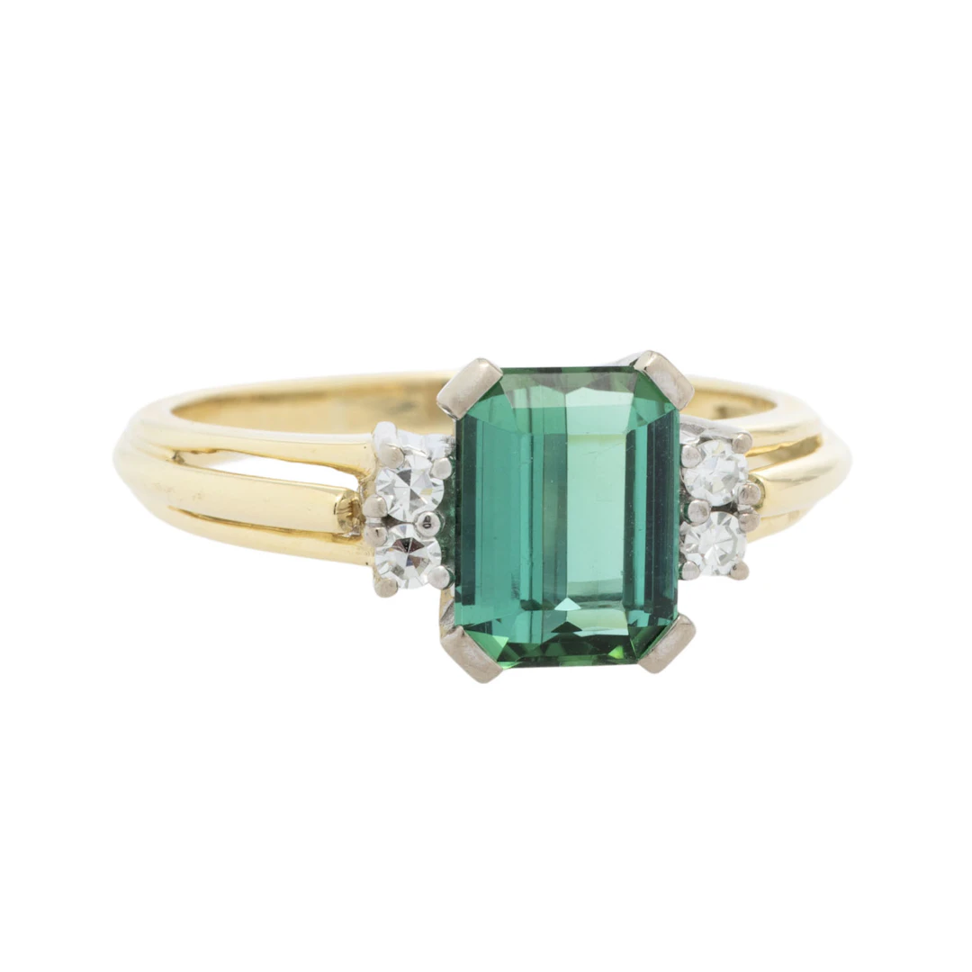 Ring mit grünem Turmalin ca. 2 ct