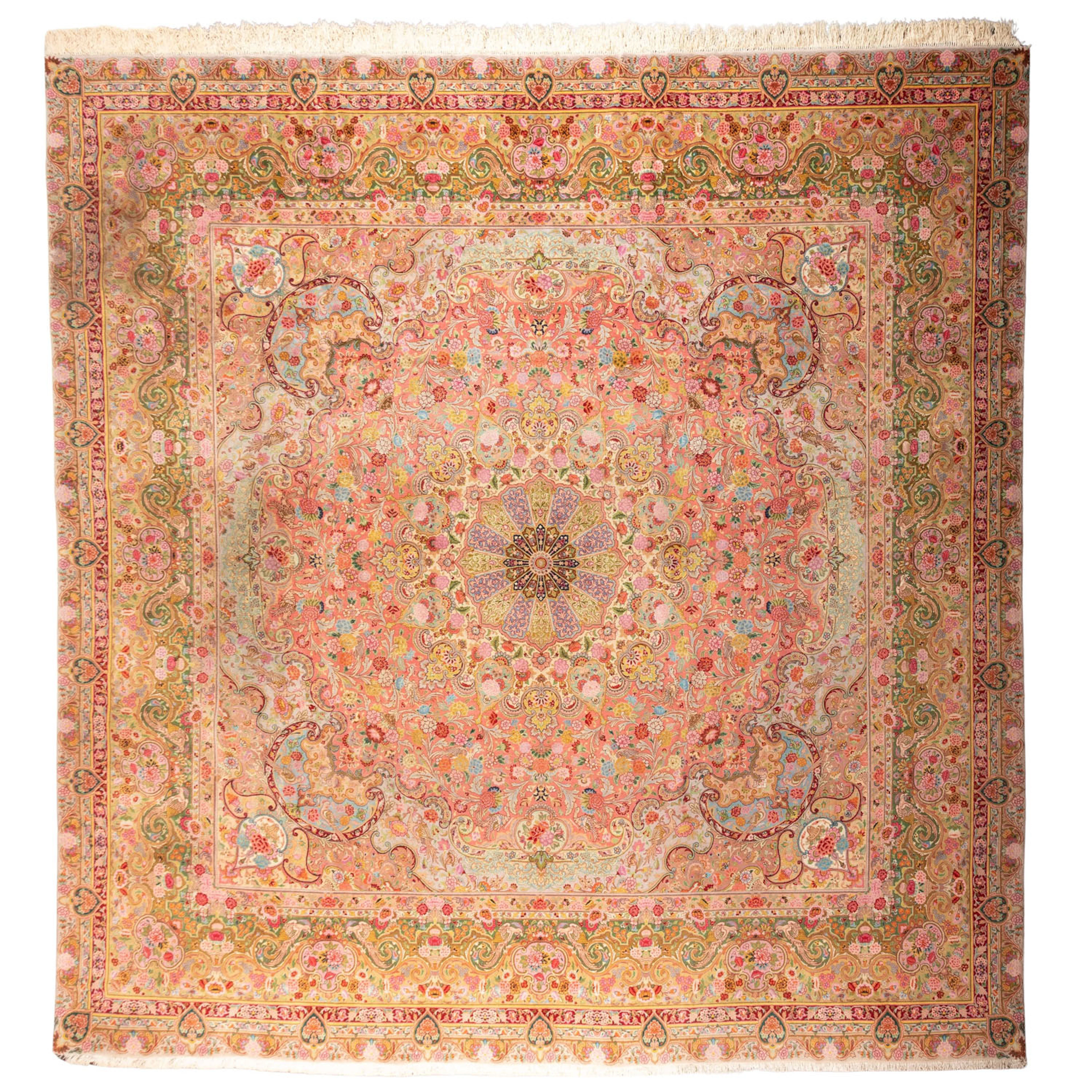 TÄBRIZ "Feiner Täbriz mit Seide" 360 x 345 cm.
