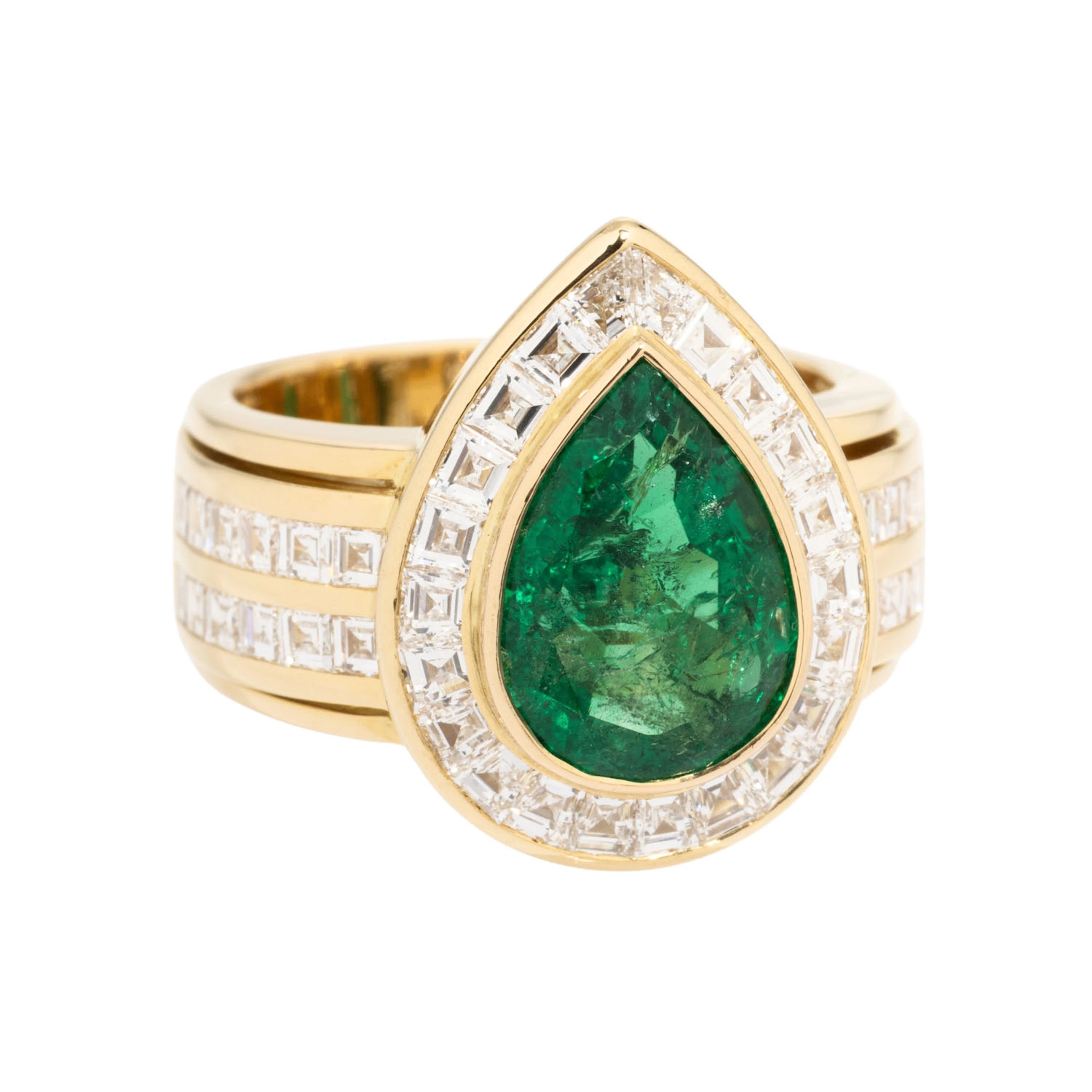 Ring mit Smaragd ca. 4 ct