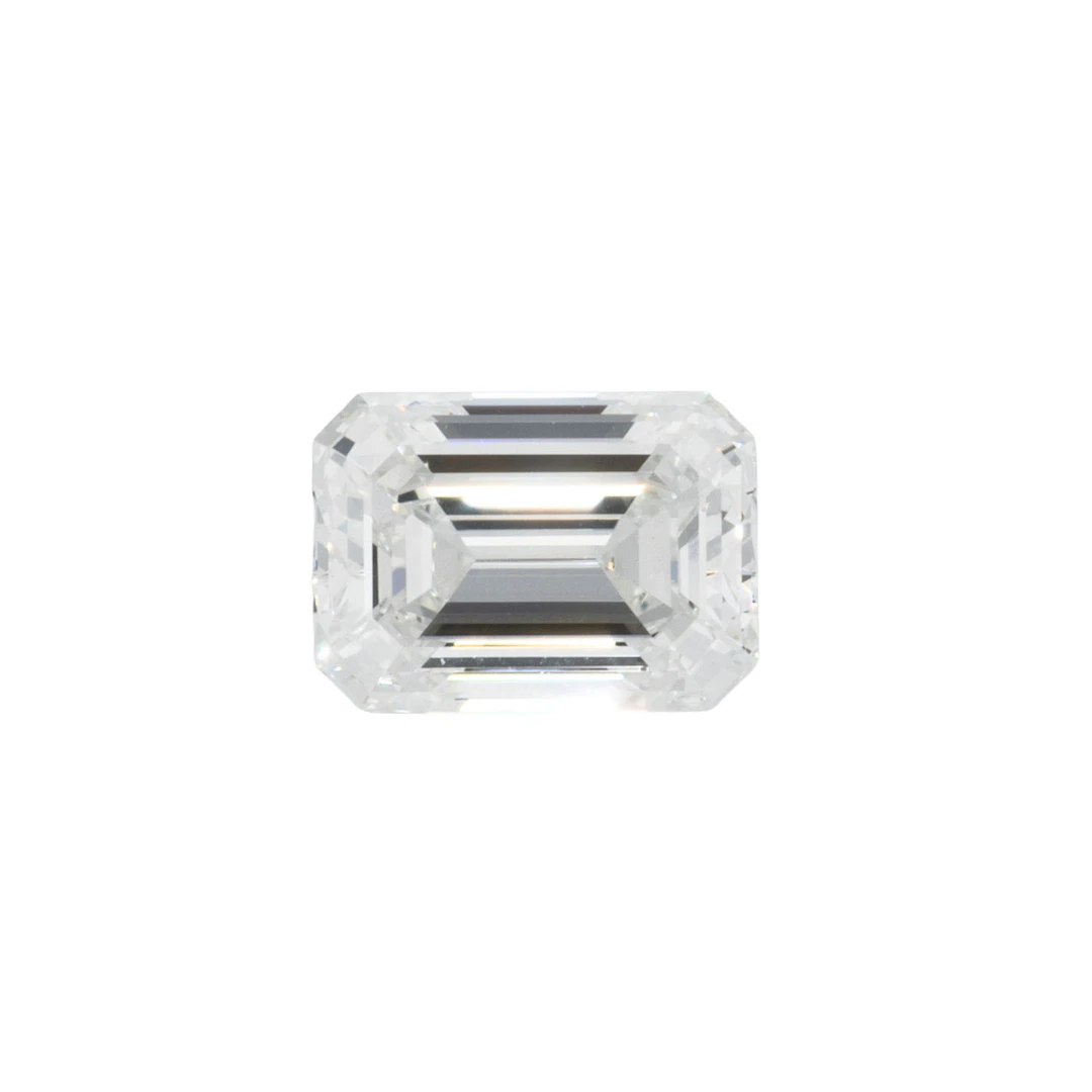 Loser Diamant im Smaragdschliff