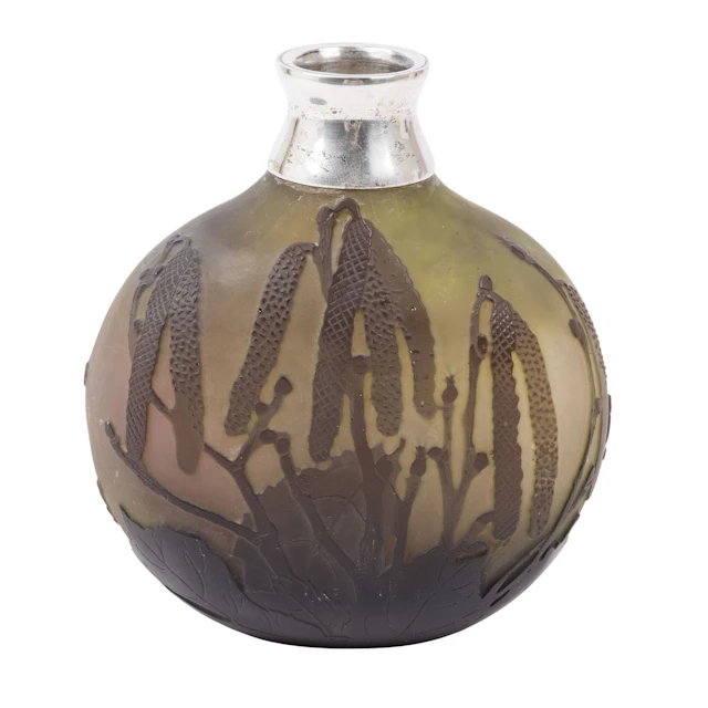 ÉMILE GALLÉ "Jugendstil-Vase mit Erlenkätzchen-Dekor"