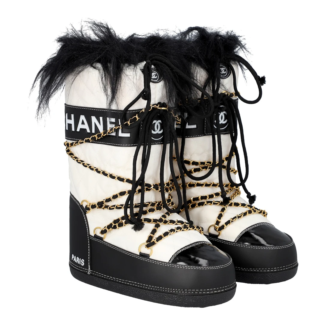 CHANEL VINTAGE Moonboots, Gr. 38-40, Koll.: F/W 1993.