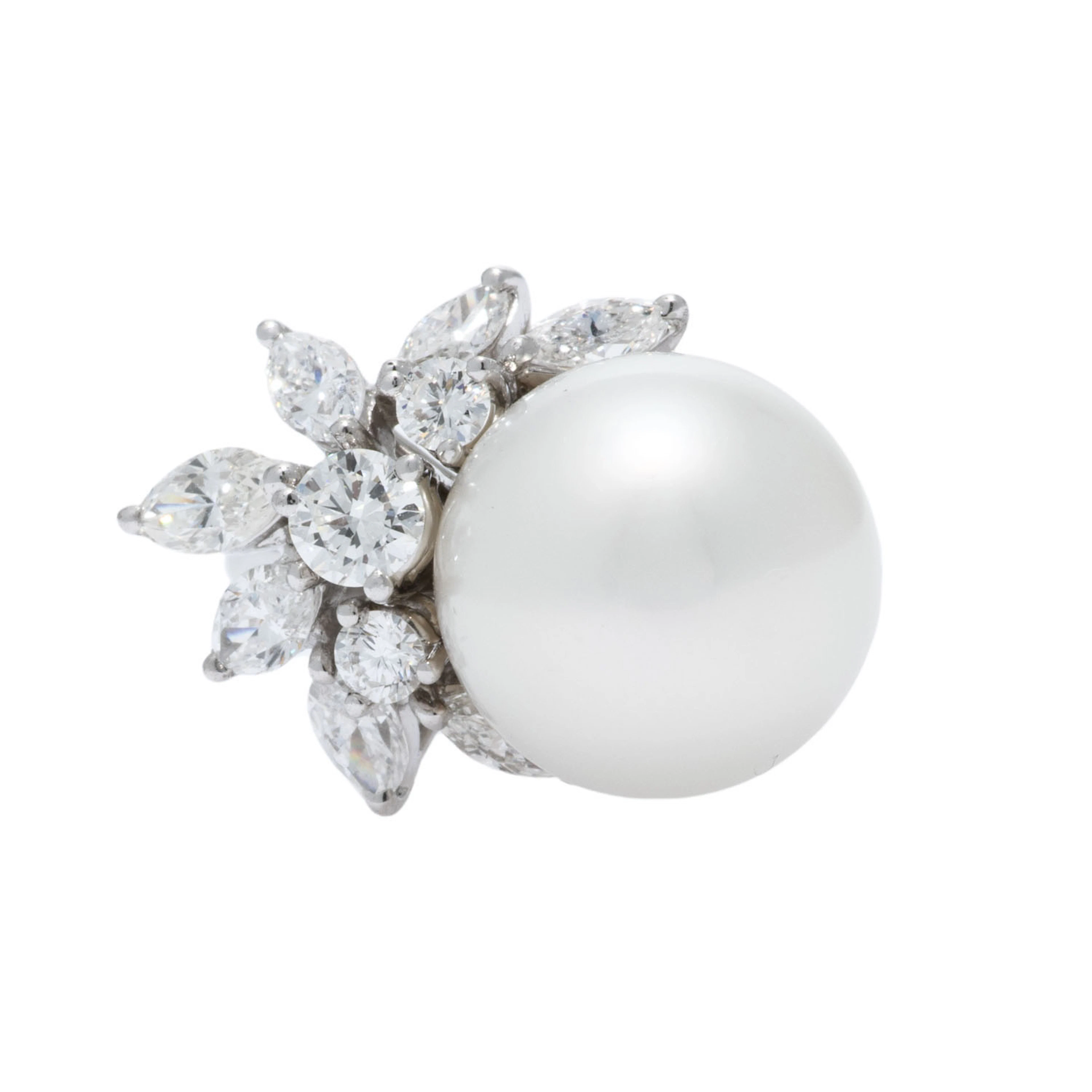 Ring mit Südseeperle und Diamanten zus. ca. 1,1 ct