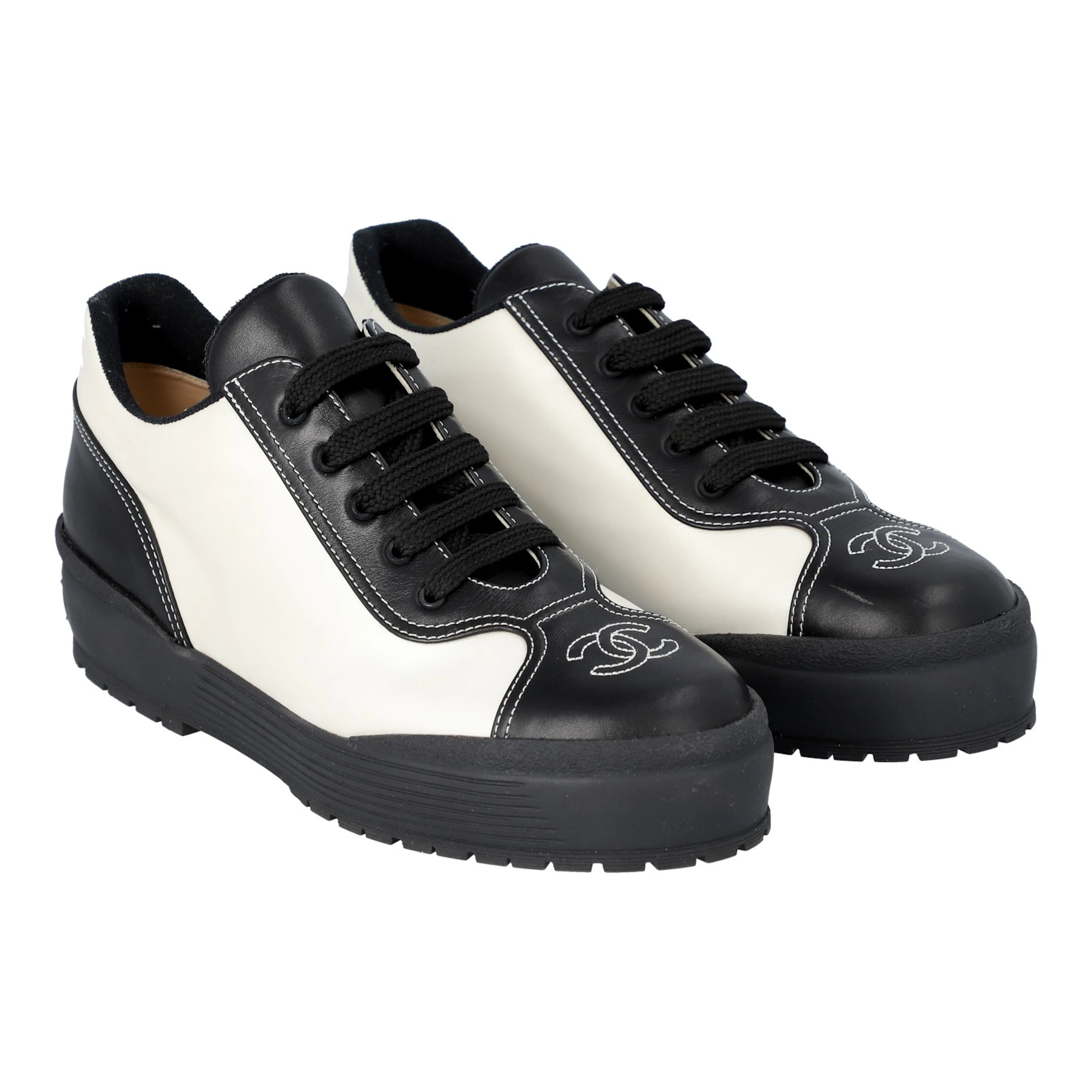 CHANEL VINTAGE Sneakers, Gr. 40.