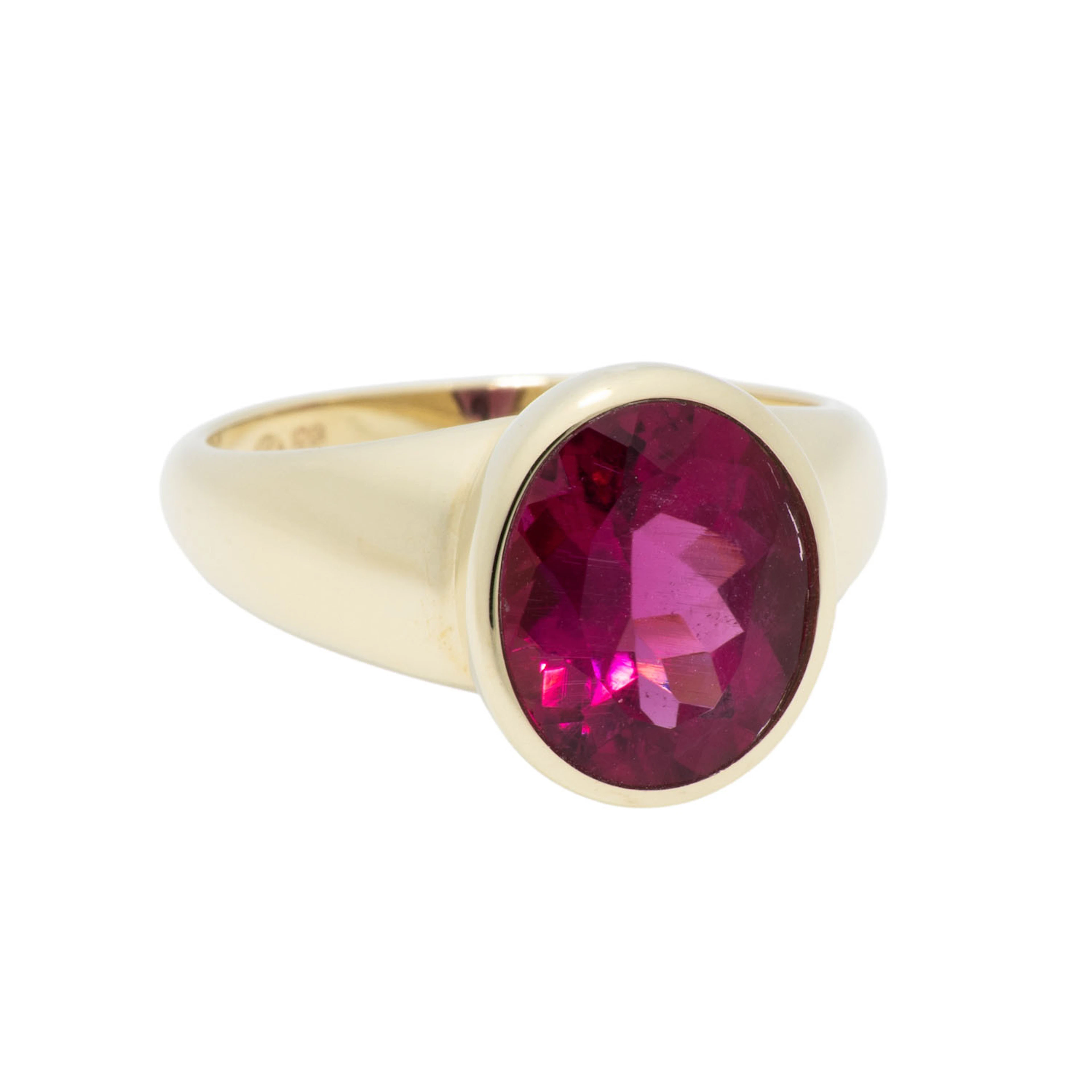 Ring mit ovalem Rubellit von ca. 3,5 ct