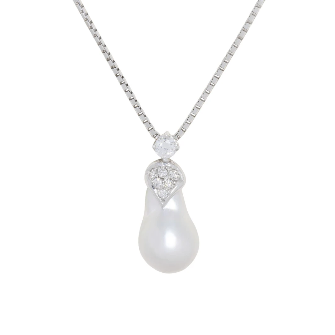 Anhänger mit Perle und Diamanten