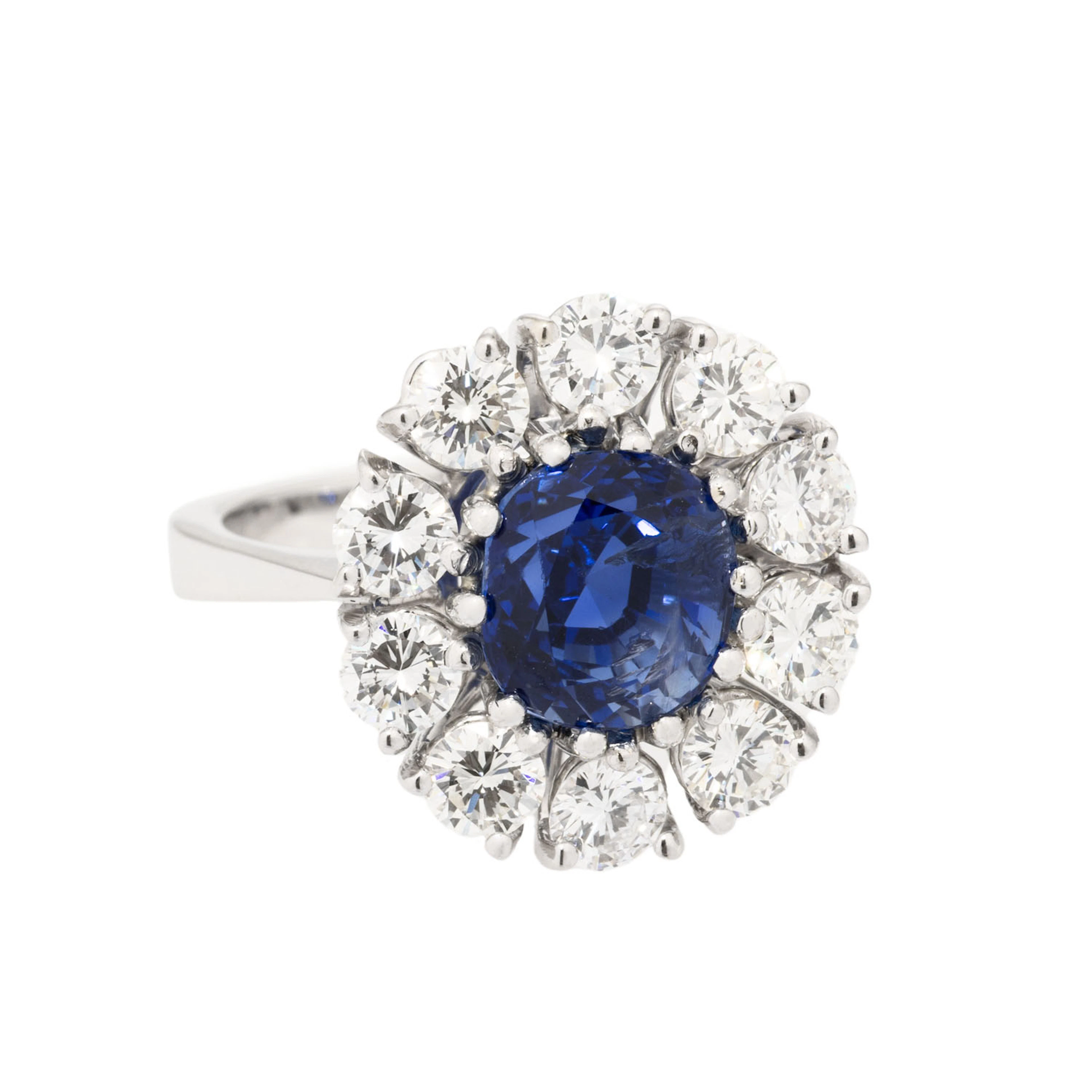 Ring mit Ceylon Saphir von ca. 4,4 ct