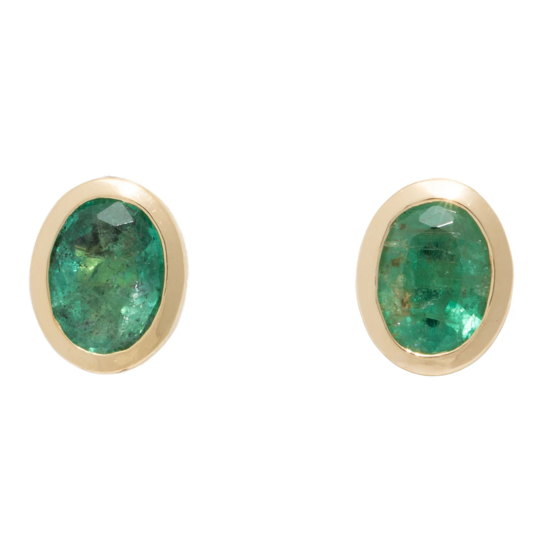 Ohrstecker mit ovalen Smaragden zus. ca. 1,36 ct
