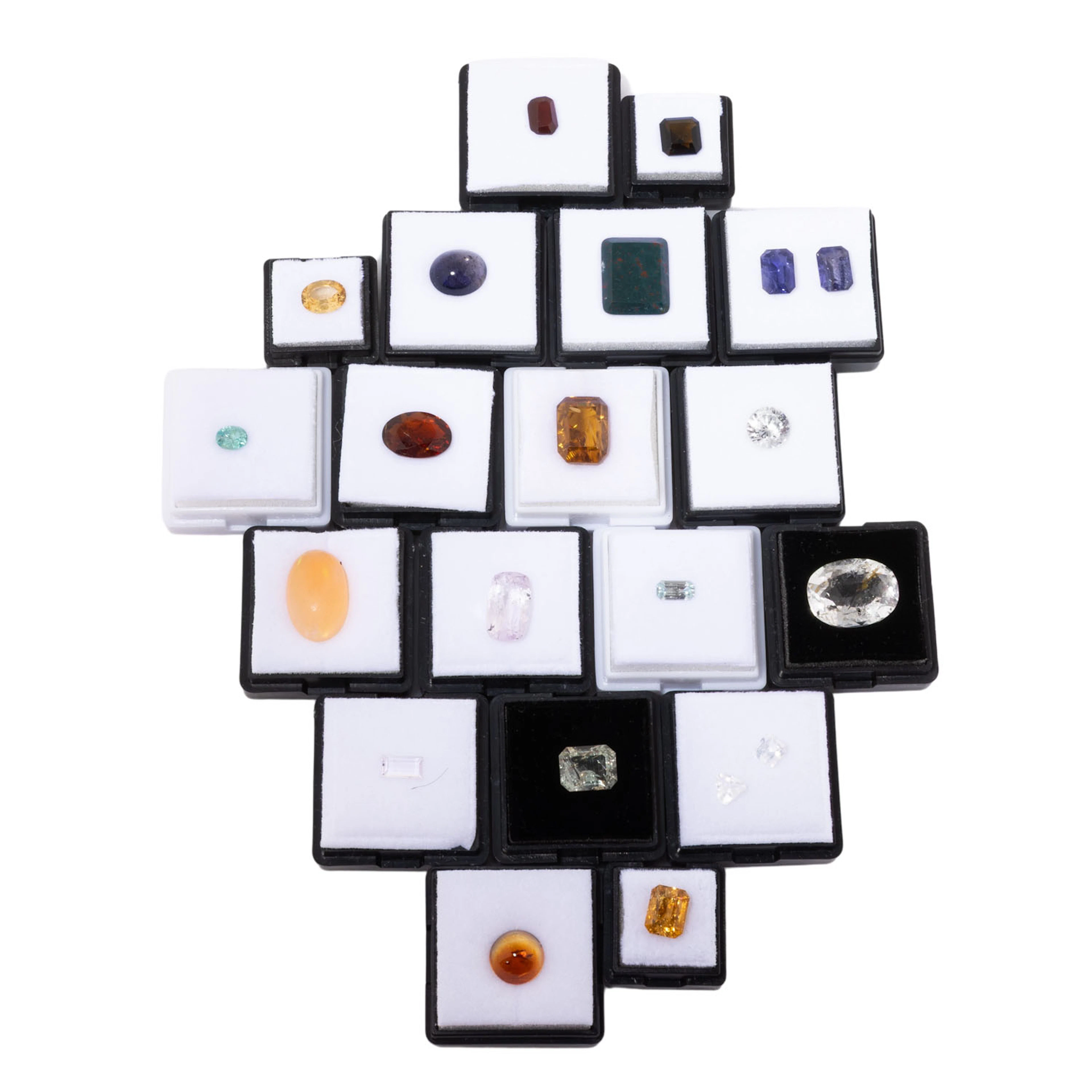 Sammlung aus 20 Edelsteinen