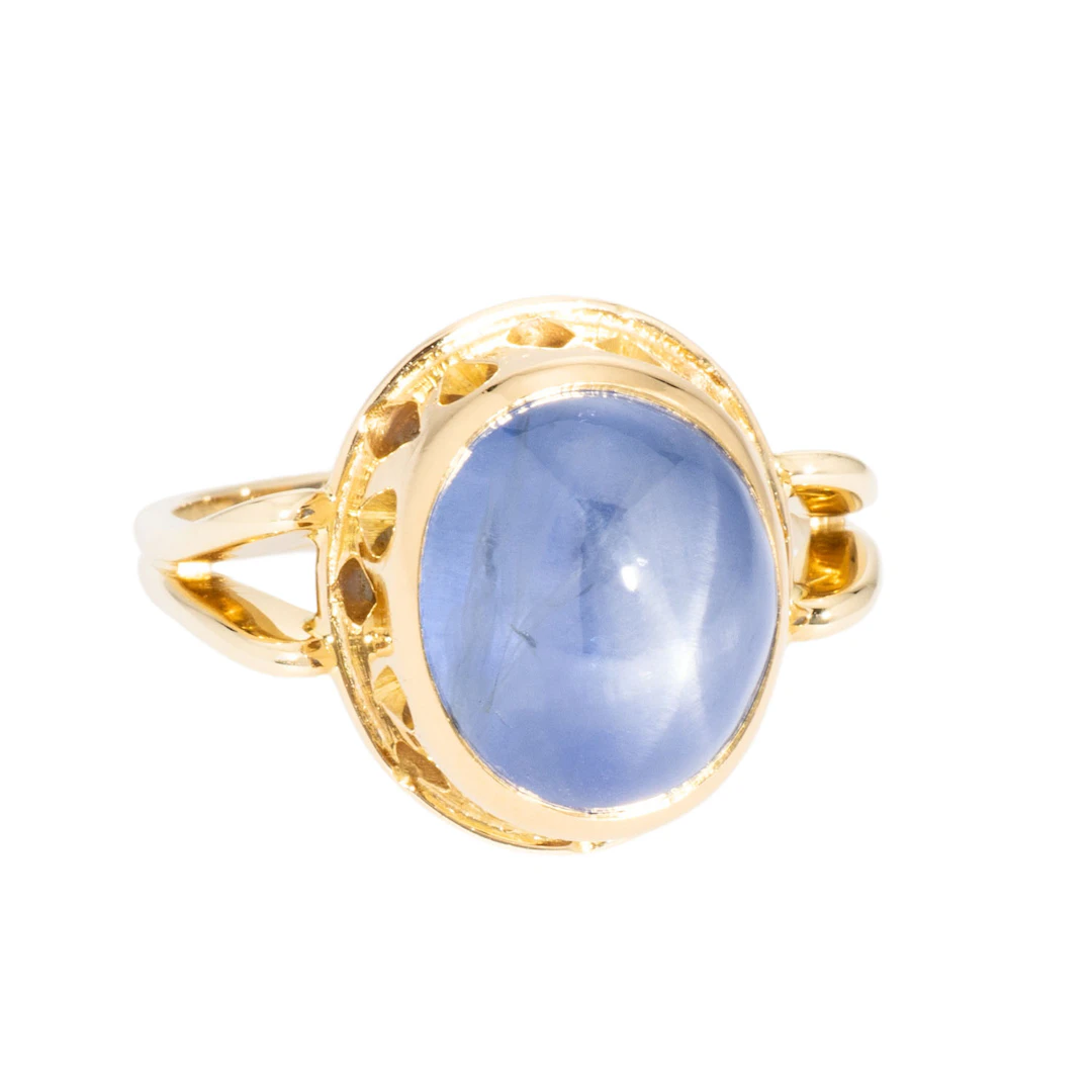 Ring mit schönem Sternsaphir von ca. 15 ct