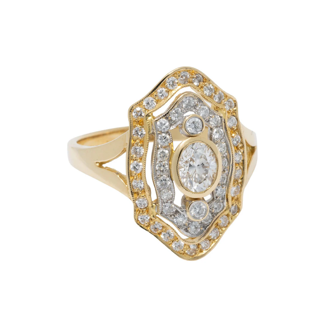 Ring mit ovalem Diamant von ca. 0,45 ct (grav.)