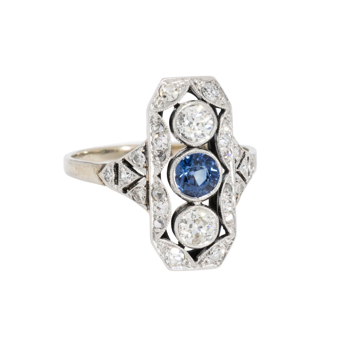 Art Déco Ring mit Saphir und Altschliffdiamanten