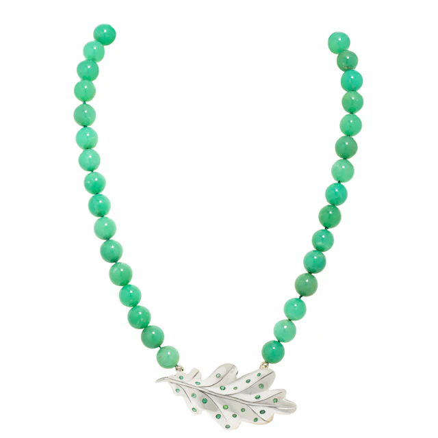Chrysopraskette mit smaragdbesetztem Eichenblatt