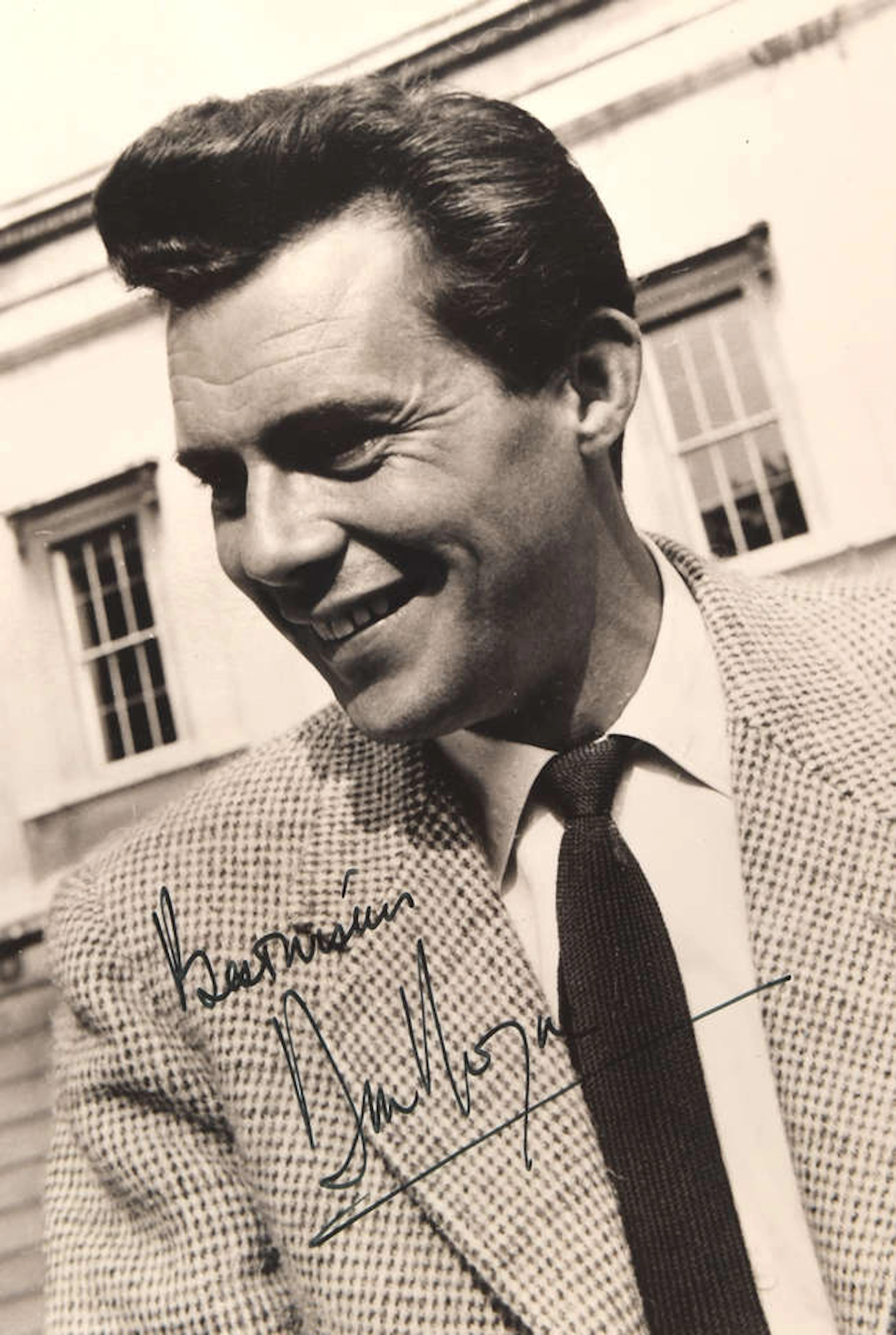 British Actors of Stage and Screen, 30+ Autographed black and white