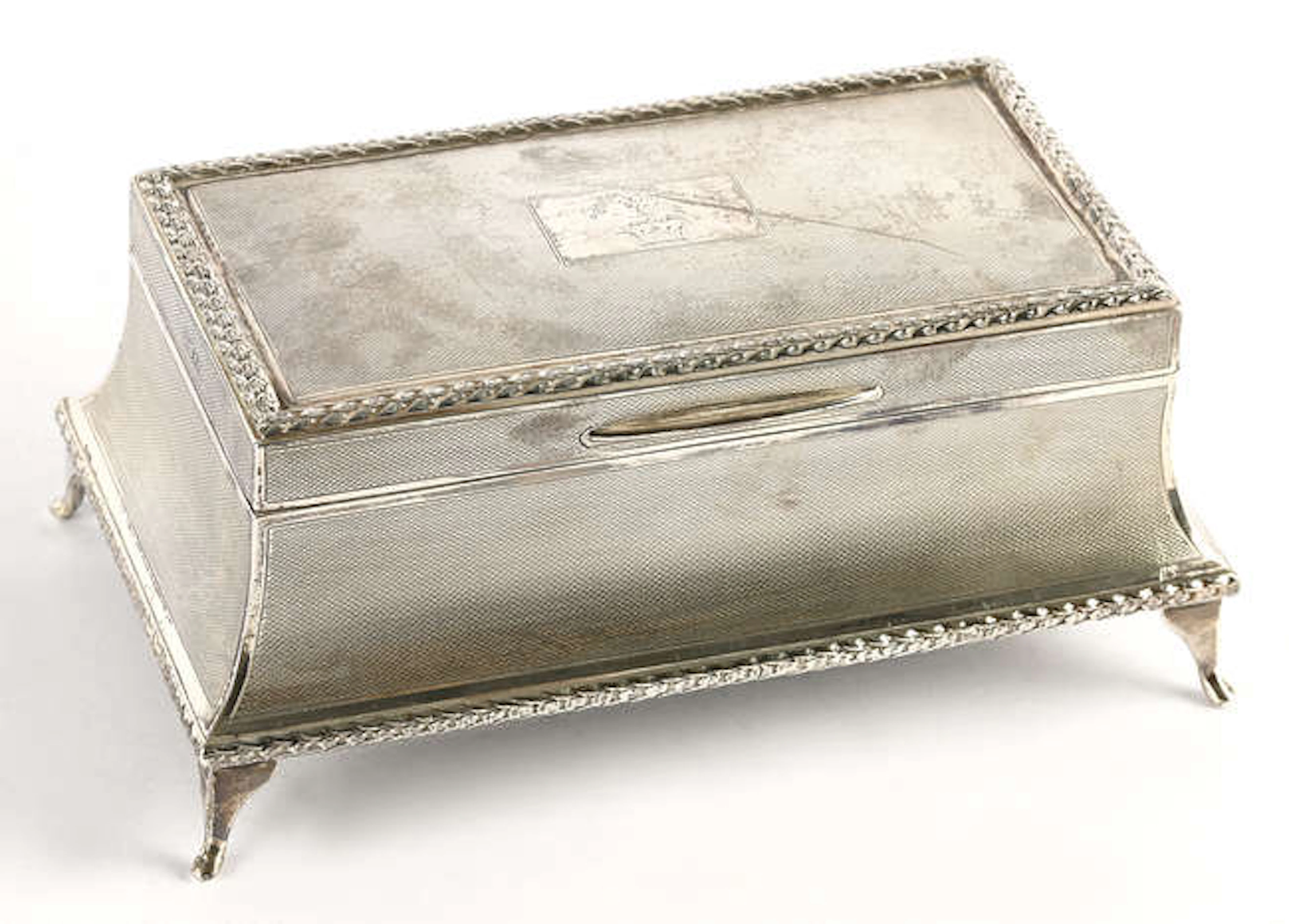 Engine turned presentation cigarette box, by Joseph Gloster Ltd, Birmingham